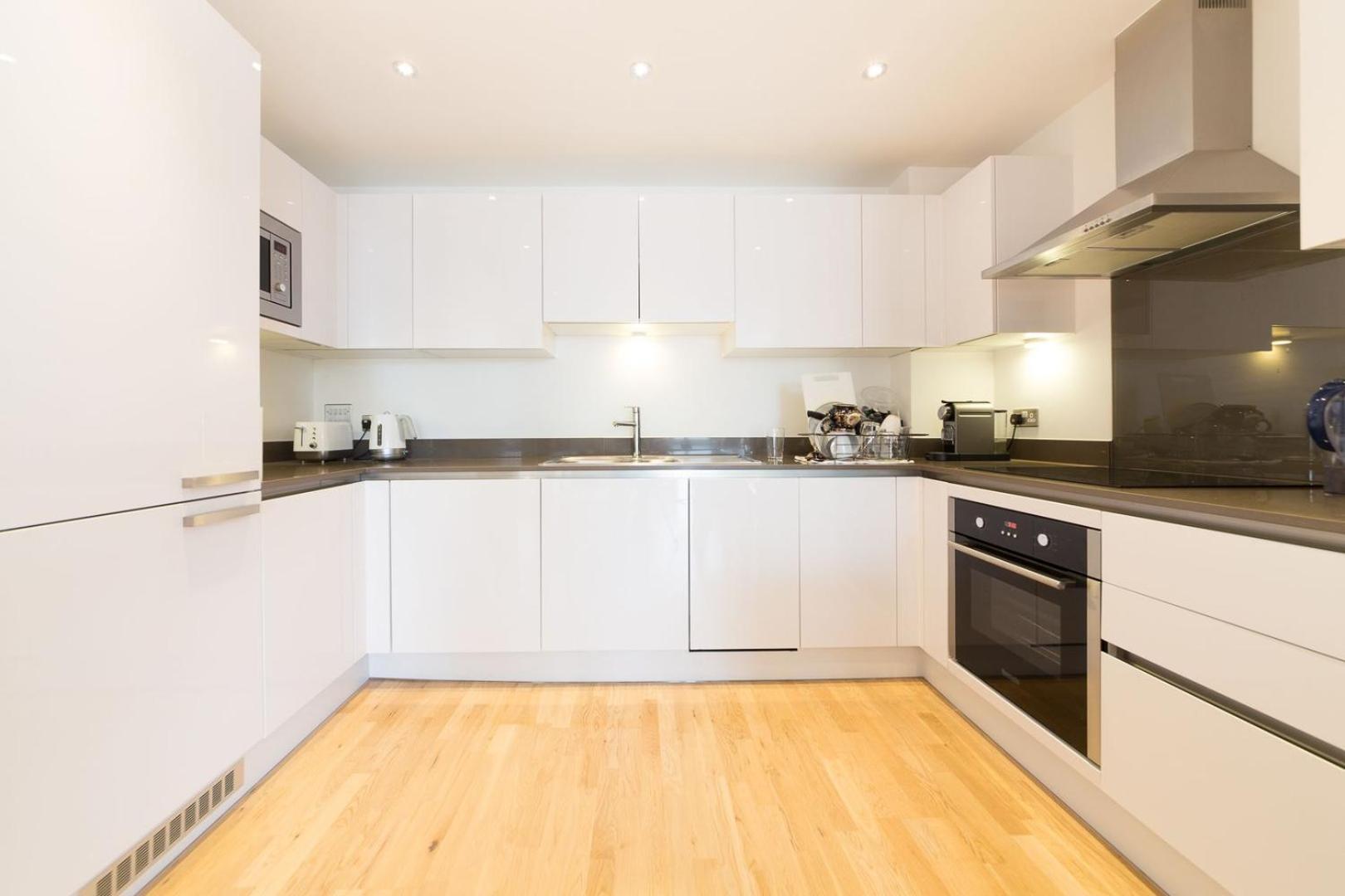 Apartment River View Spacious London