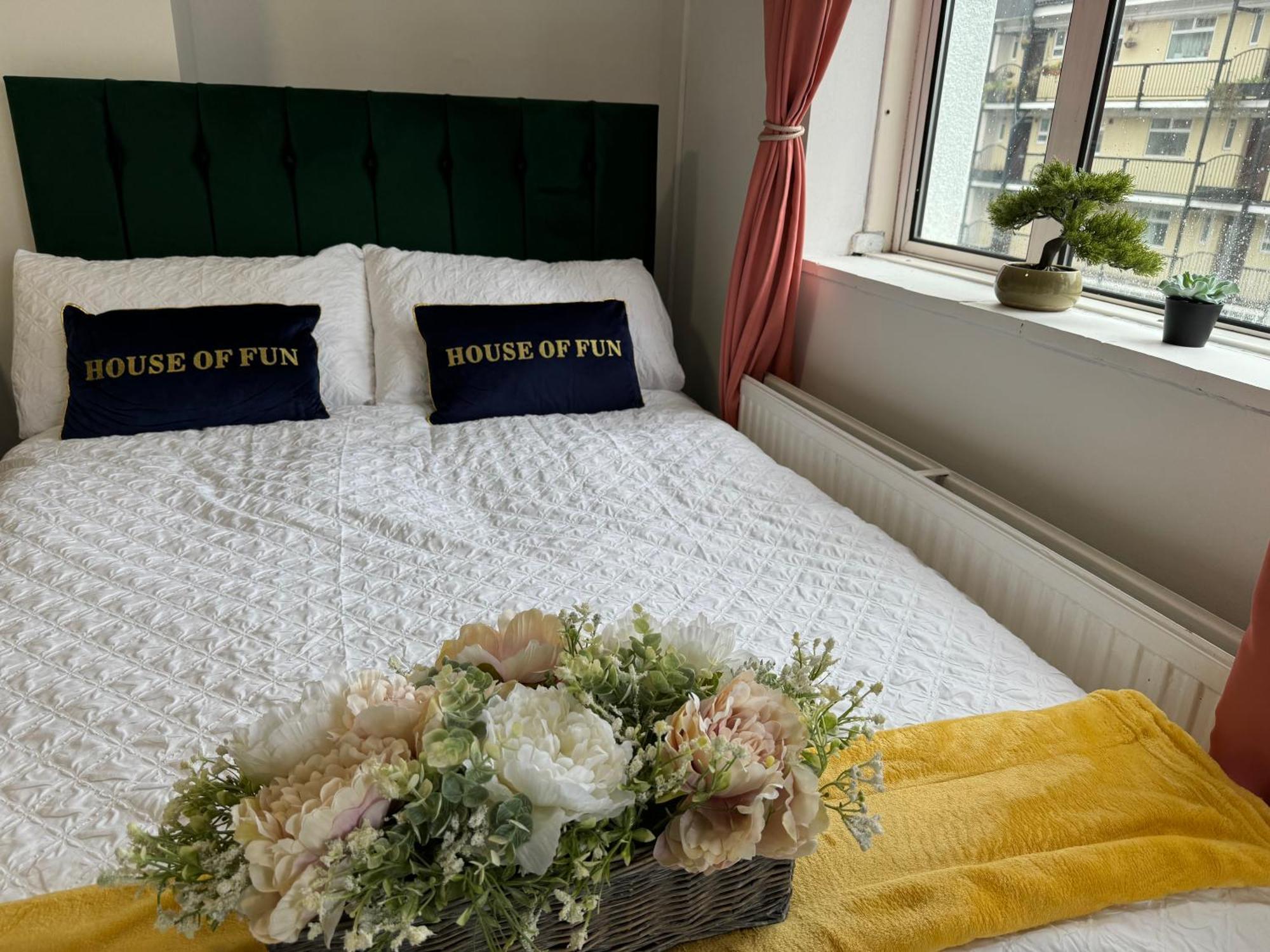 Lovely 1bedroom For 6ppl In Whitechapel, 1min Away To Dlr Station *