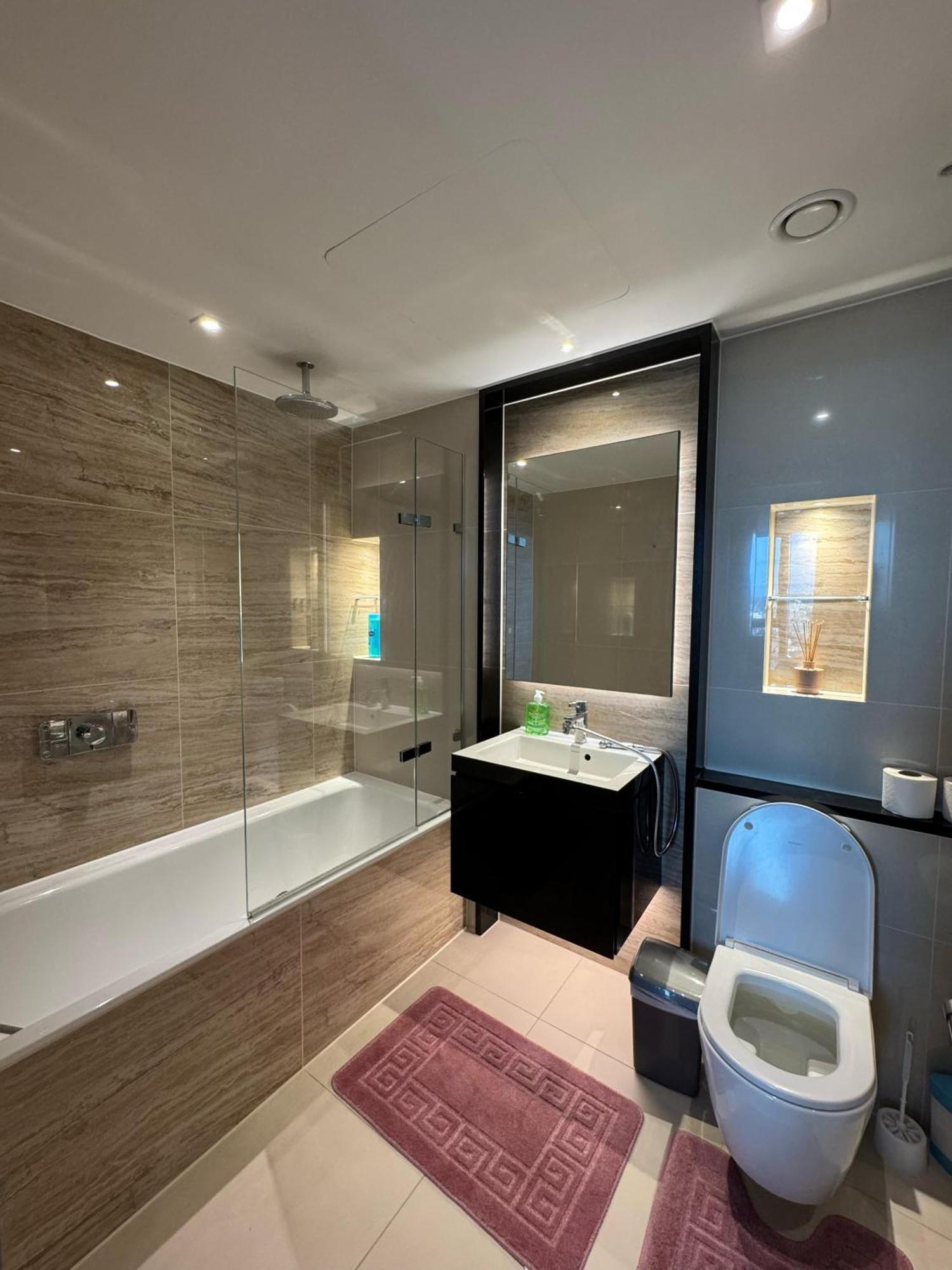Mayfair Luxurious *