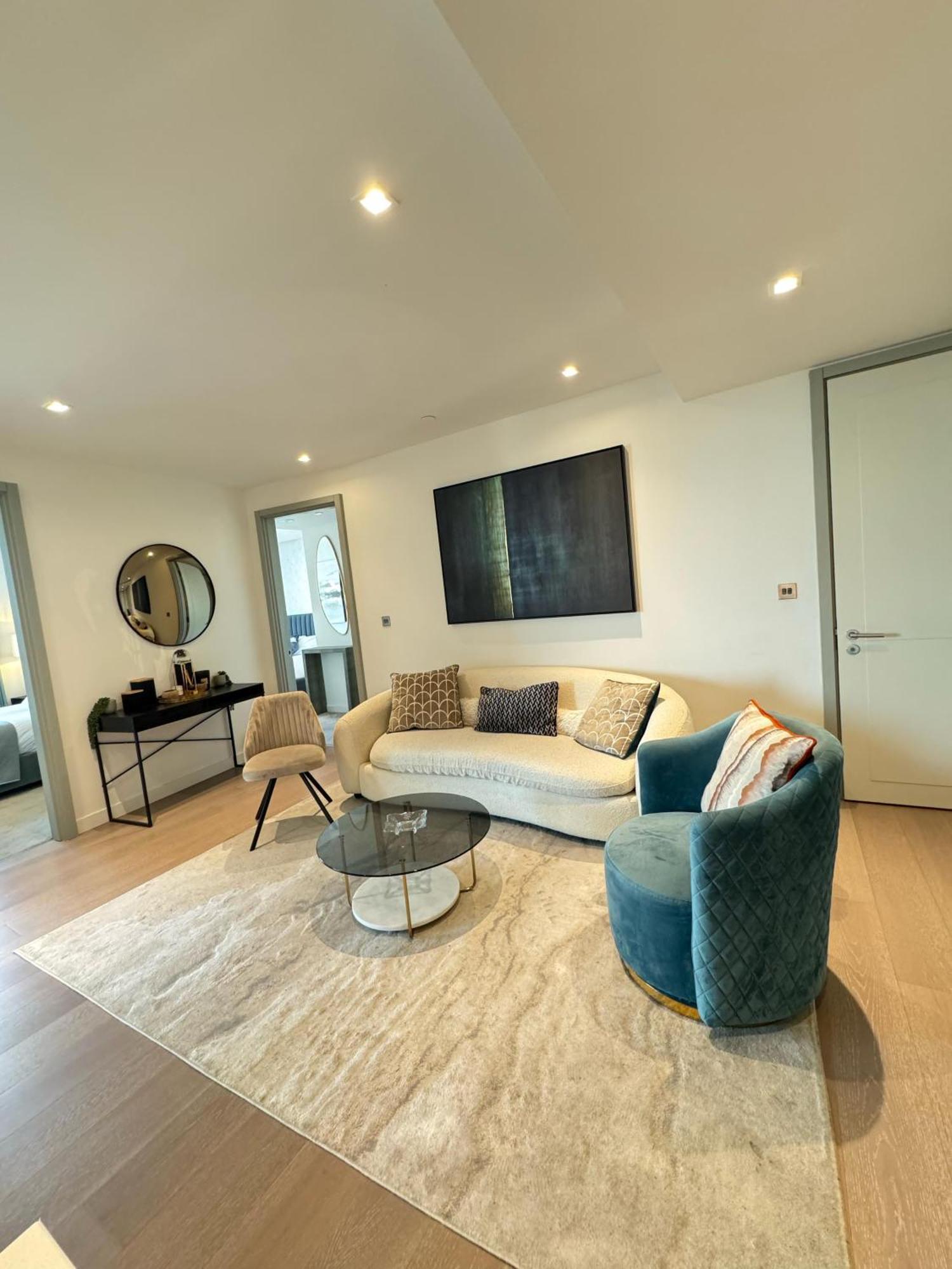 Mayfair Luxurious Apartment
