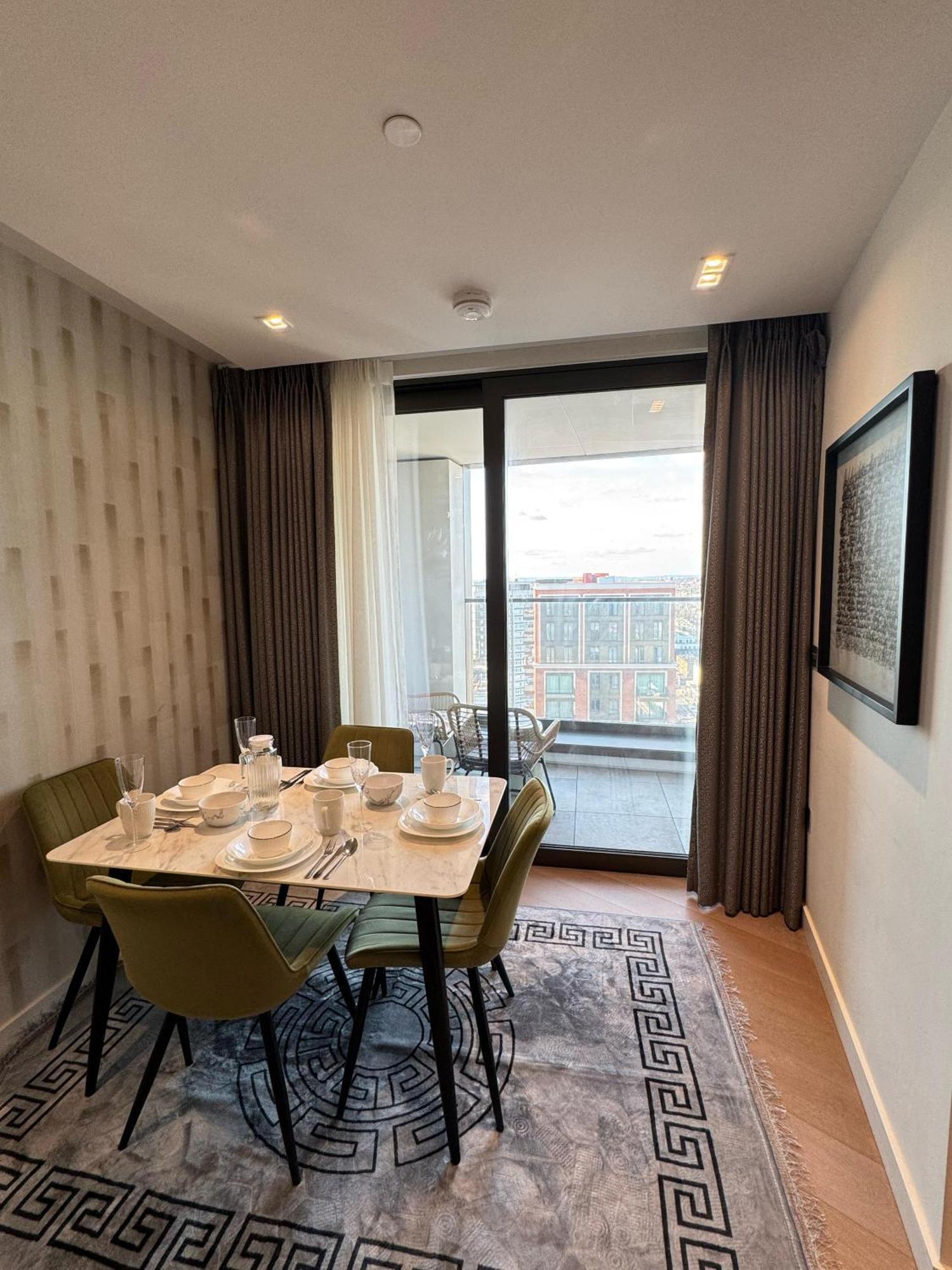 Mayfair Luxurious *