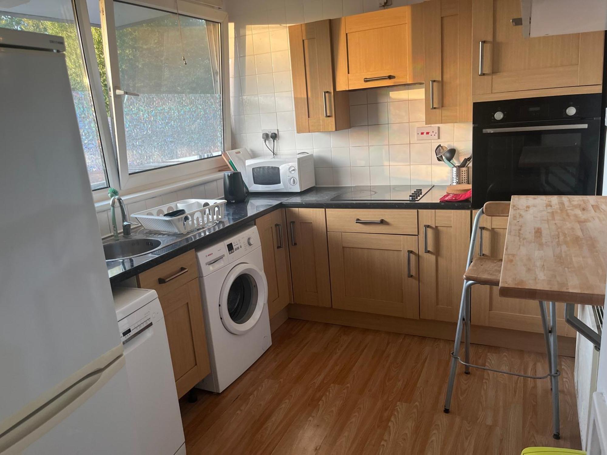 Apartment 3 Double Bedrooms