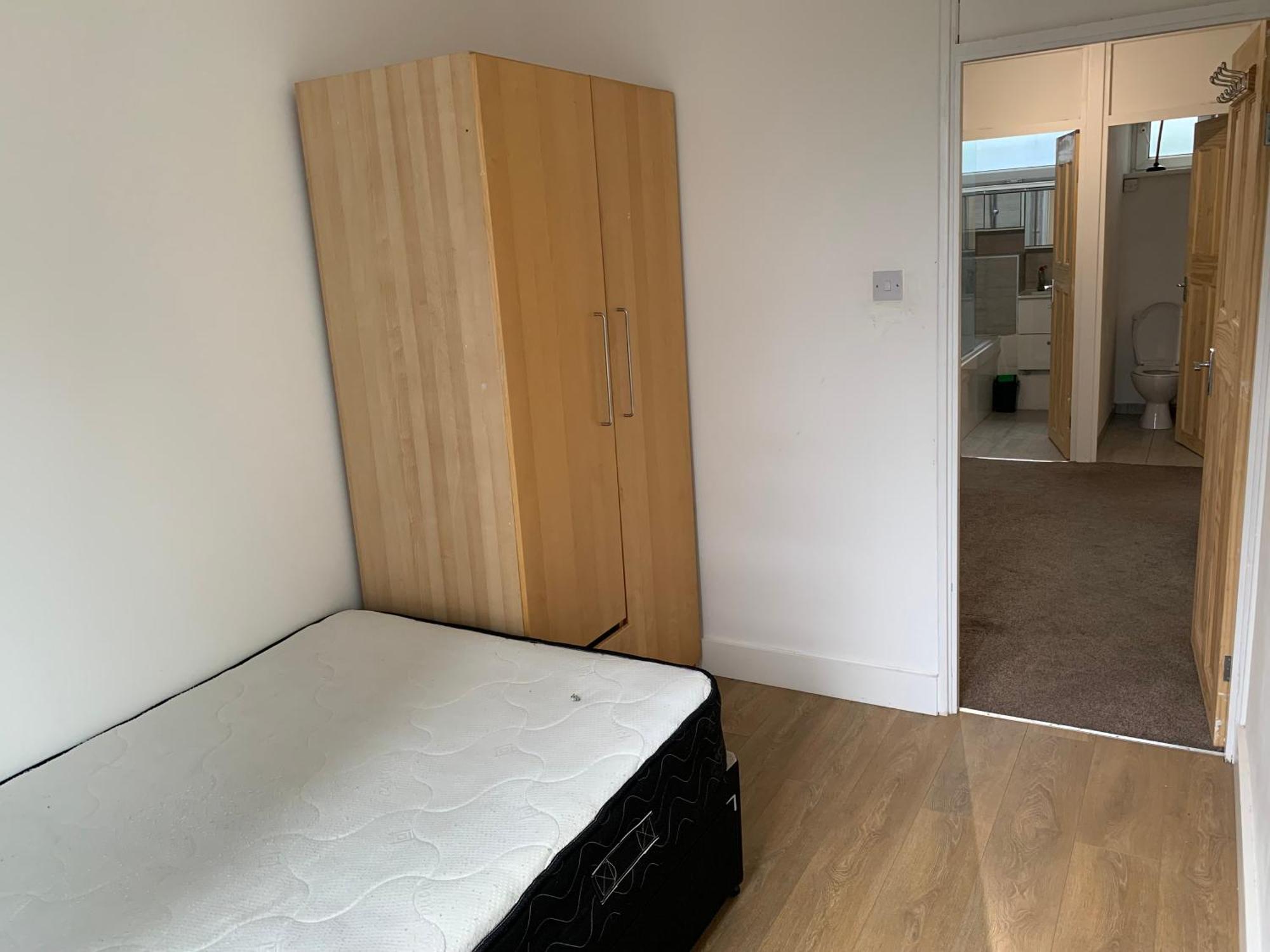 Apartment 3 Double Bedrooms