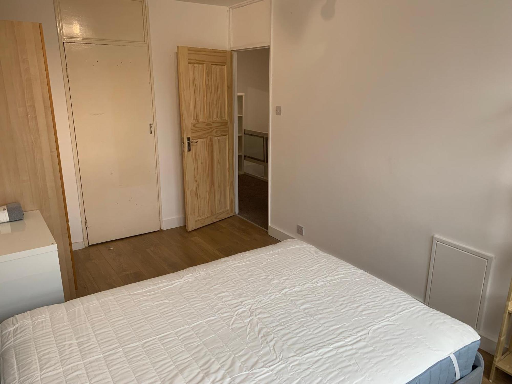 3 Double Bedrooms * London