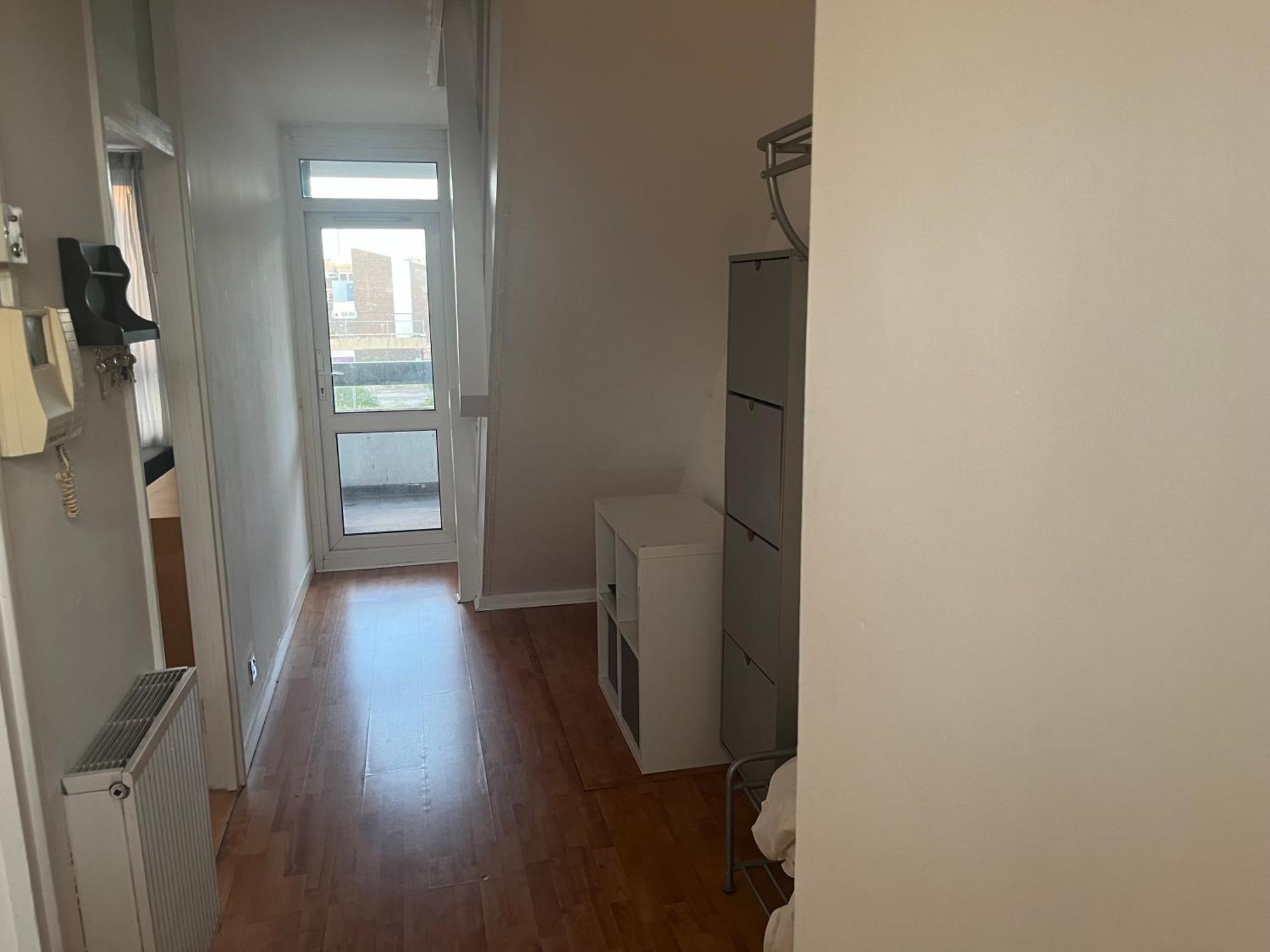 3 Double Bedrooms Apartment *