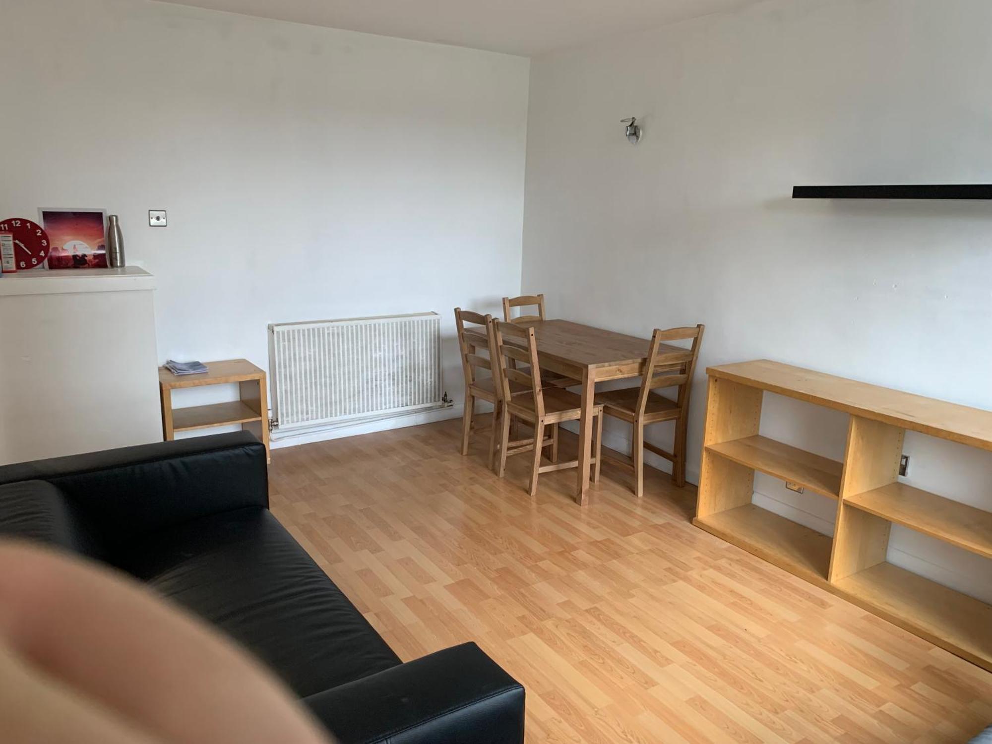 Apartment 3 Double Bedrooms *