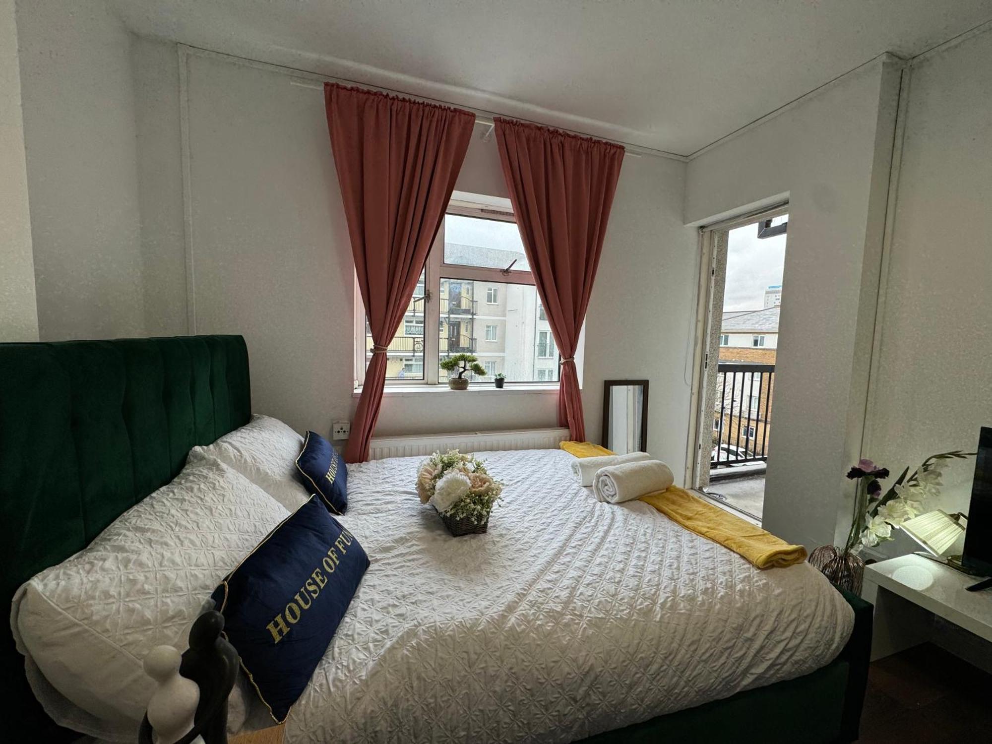 Lovely 1bedroom For 6ppl In Whitechapel, 1min Away To Dlr Station London