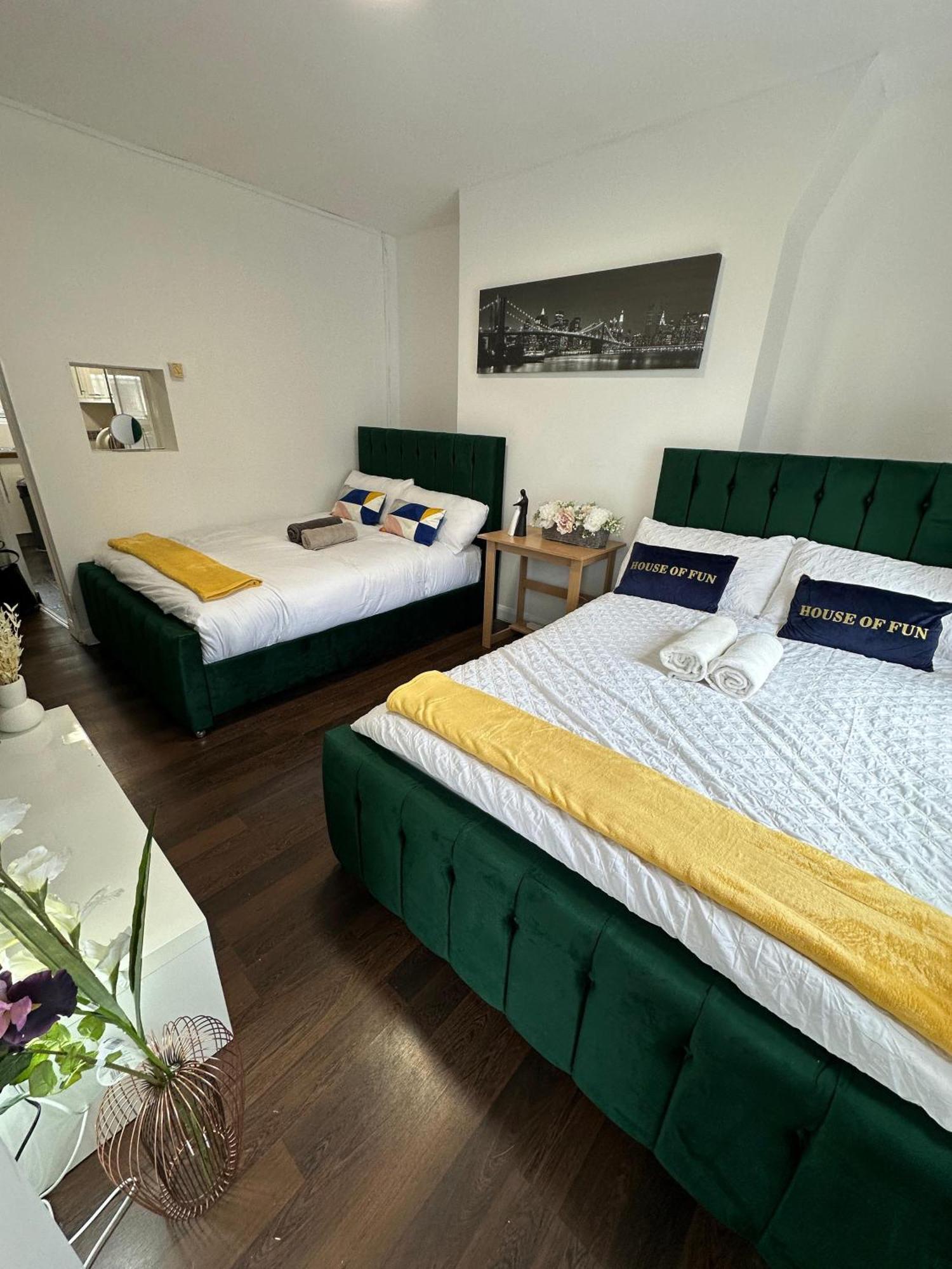 Lovely 1bedroom For 6ppl In Whitechapel, 1min Away To Dlr Station * London