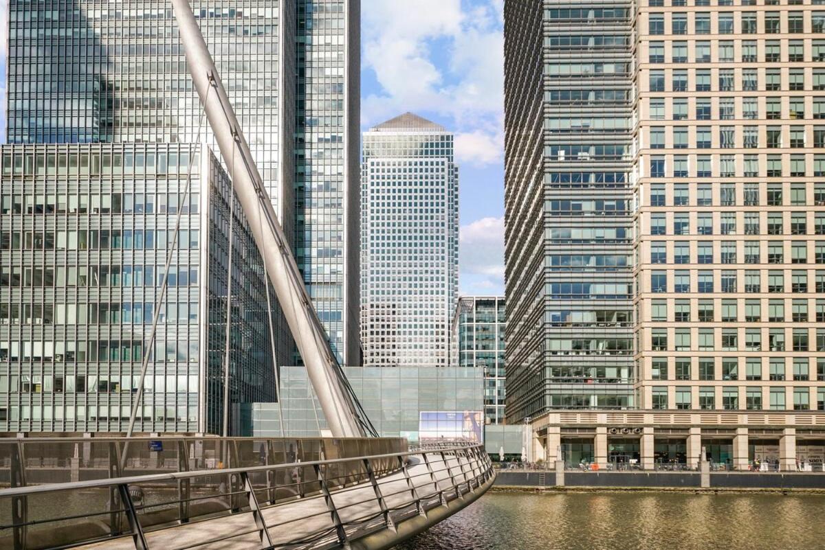 Modern In Canary Wharf Business Hub Apartment *