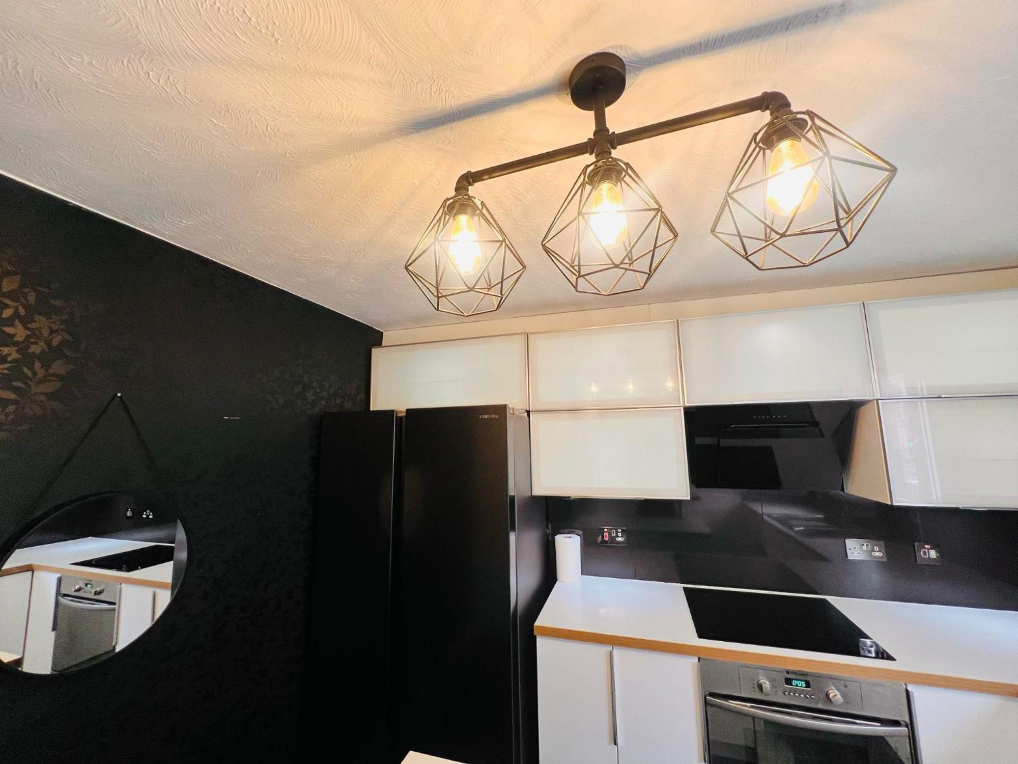 Charming 3-bedroom, Bow, Apartment London