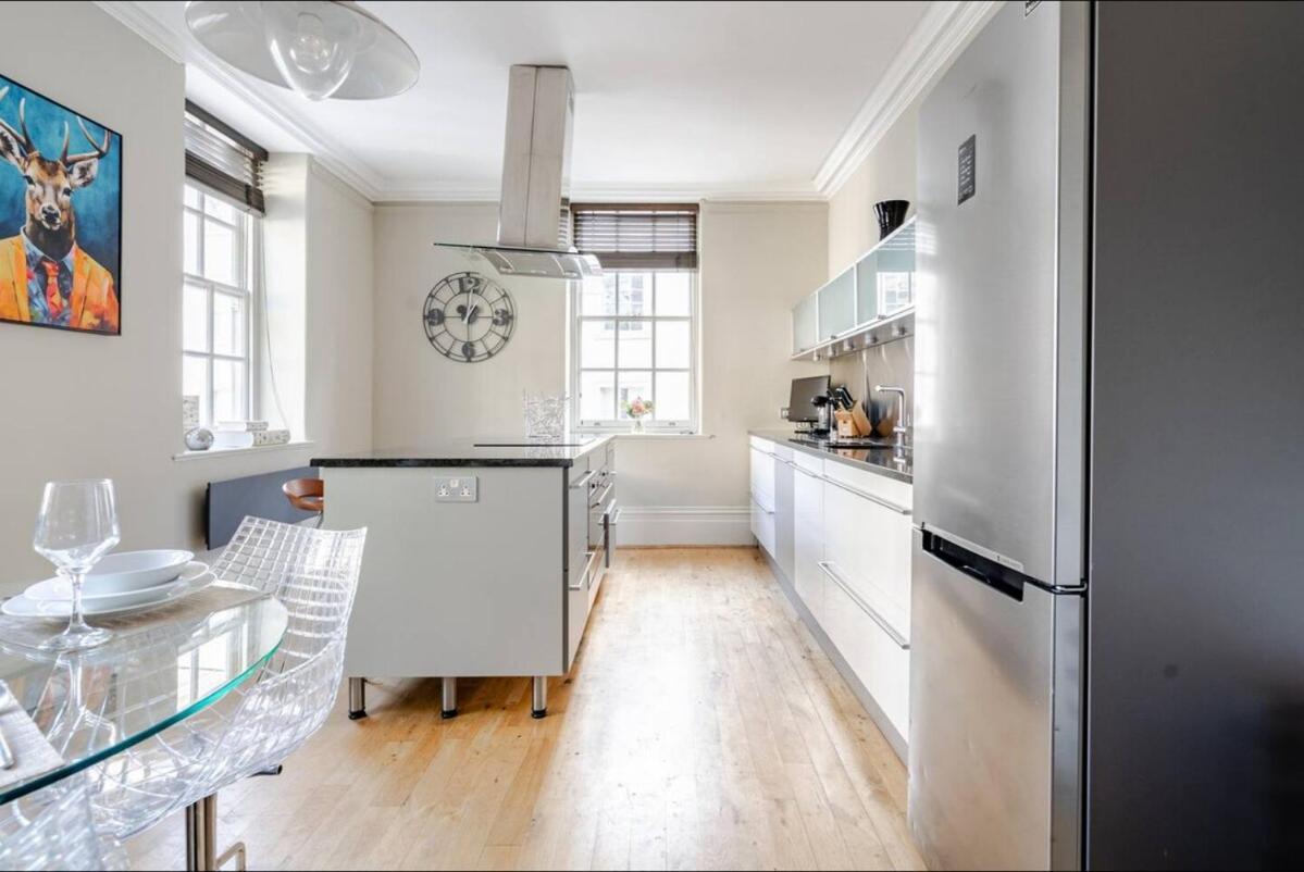 Lux 3 Bedroom Covent Garden London