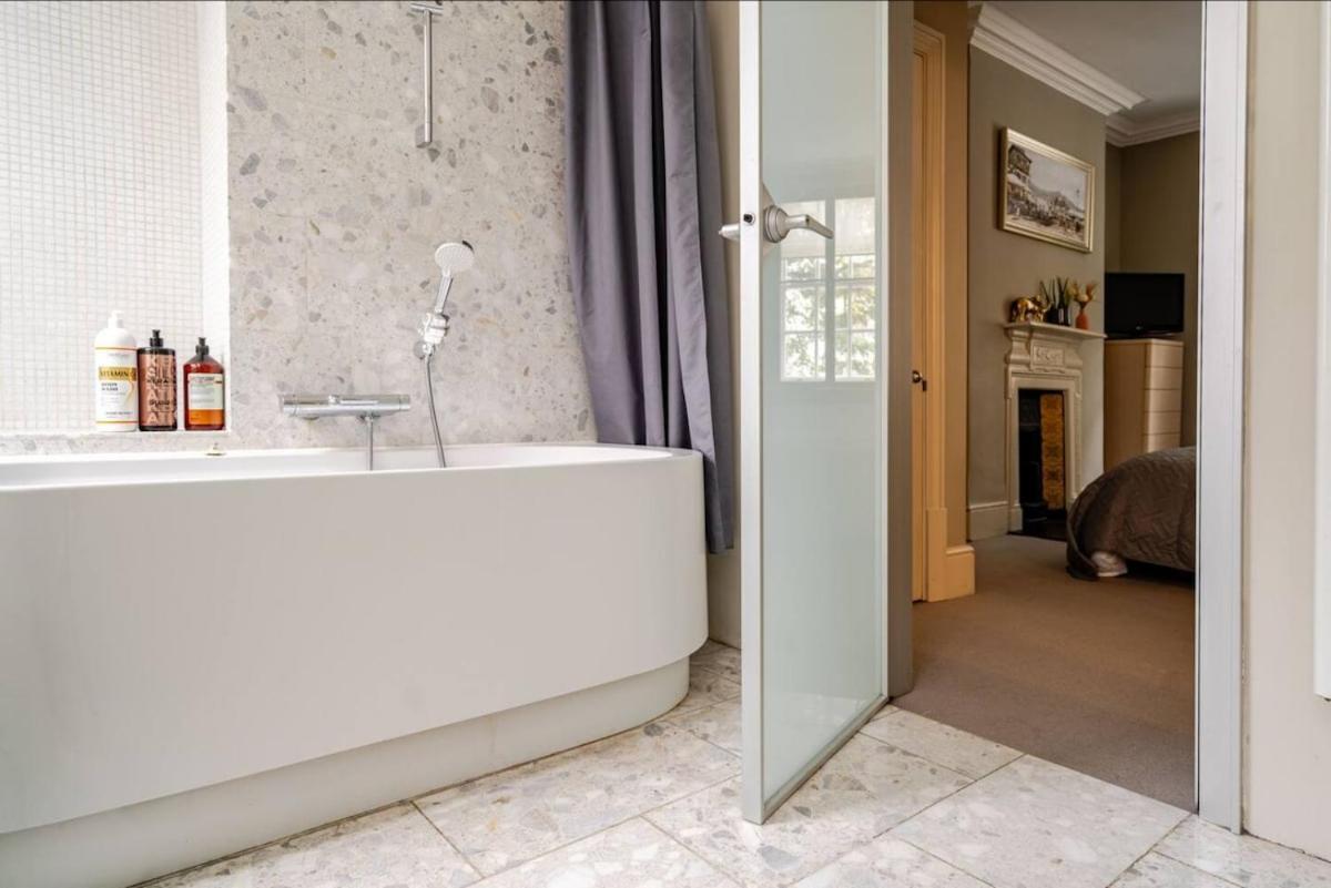 Lux 3 Bedroom Covent Garden * London