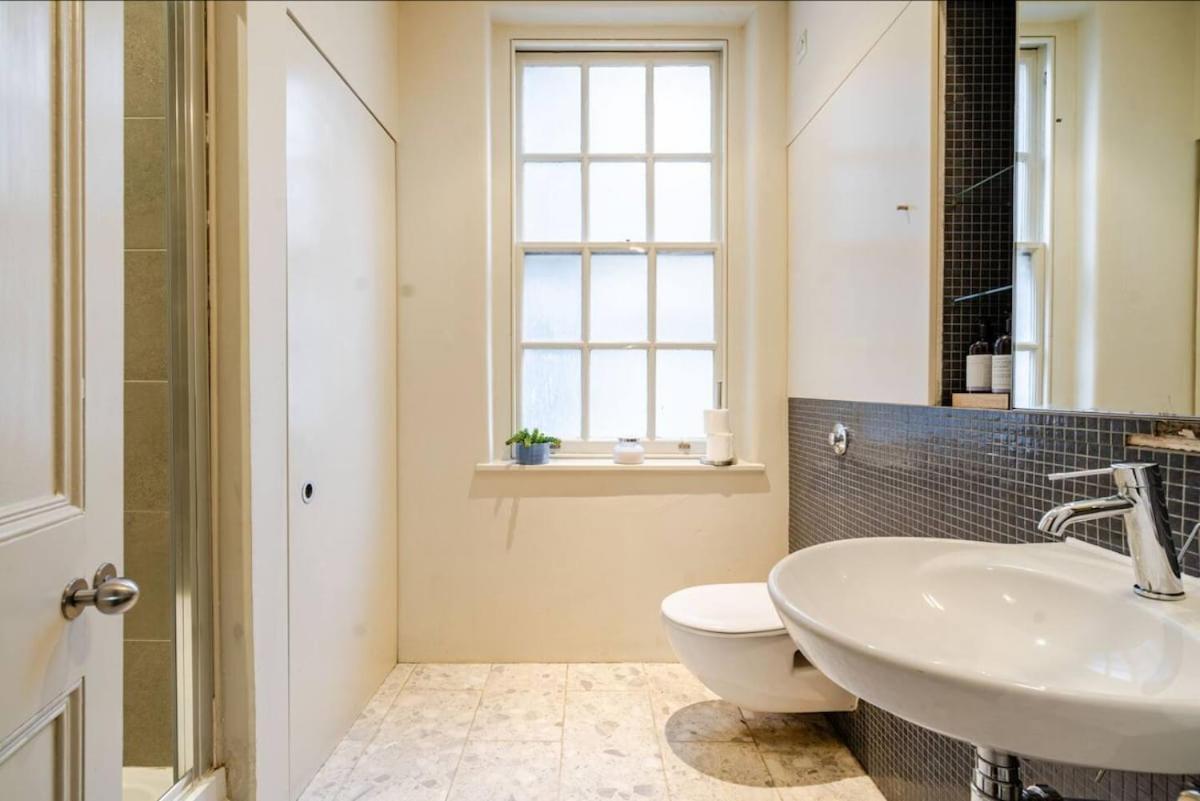 Lux 3 Bedroom Covent Garden Apartment