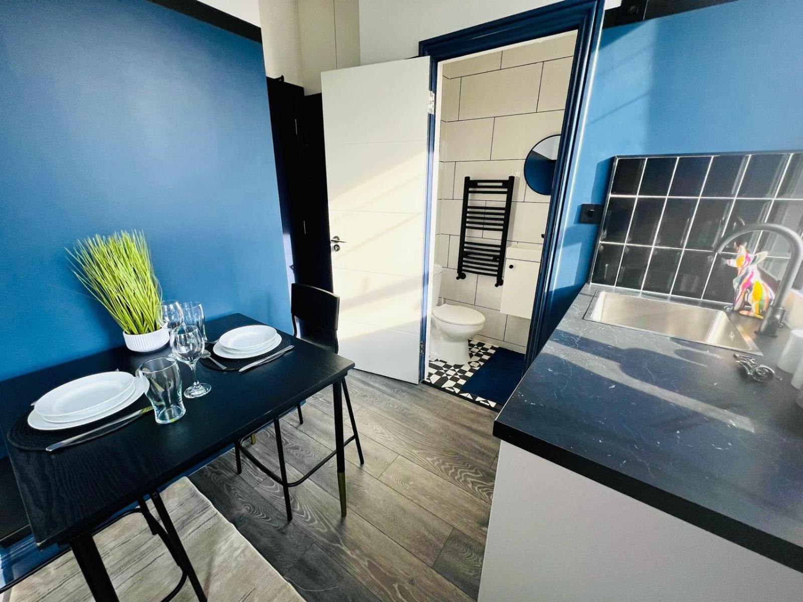 Guest house 61 Studio, Ideal For Tourists High Recommend!!! London