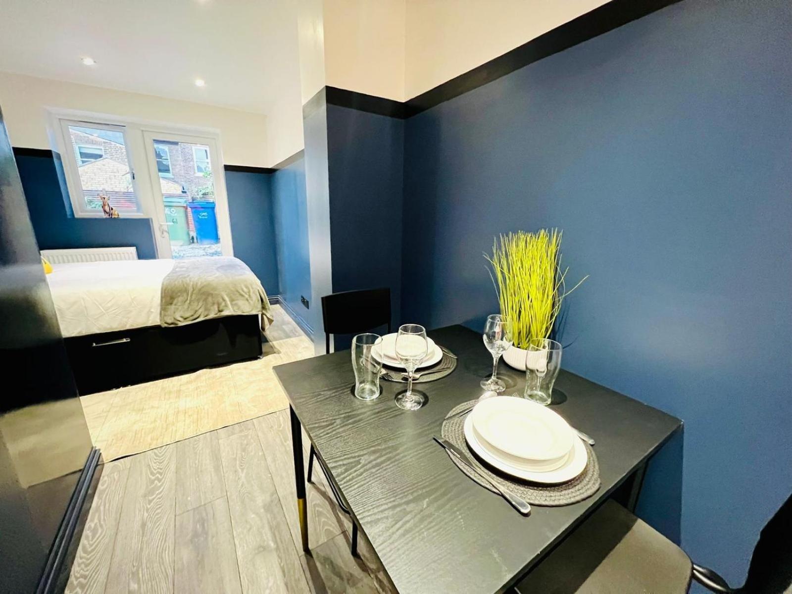 61 Studio, Ideal For Tourists High Recommend!!! Guest house *