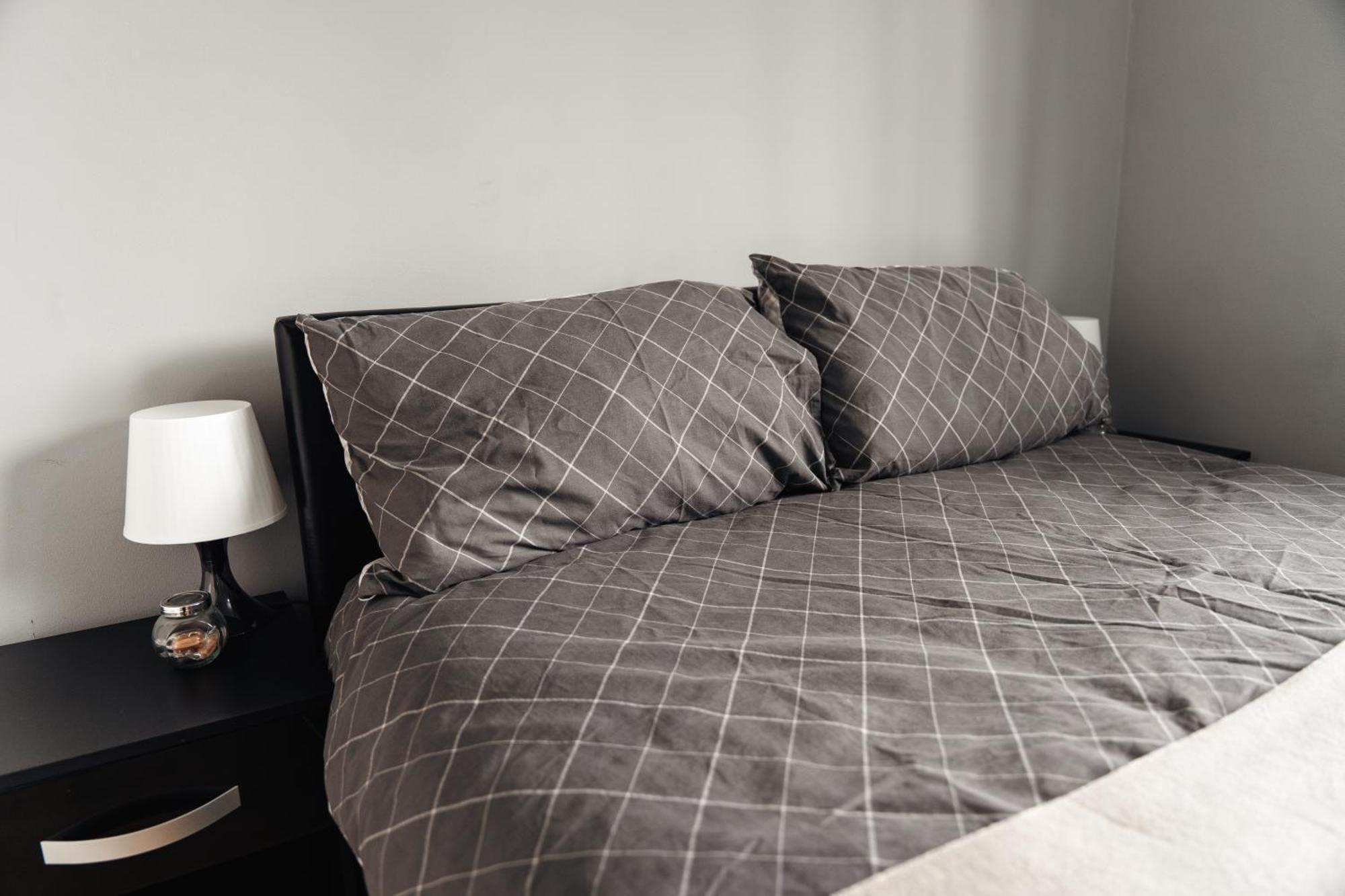 Shard View 2 Bed Entire Flat * London
