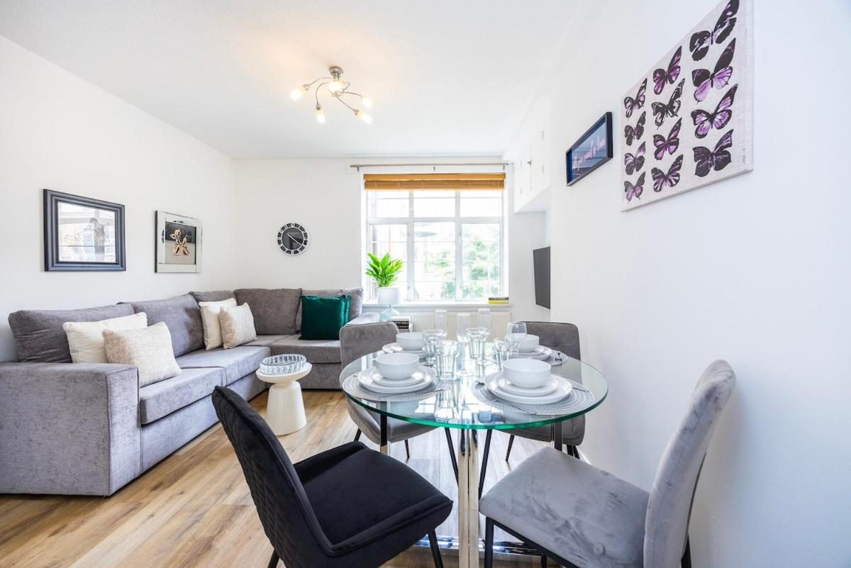 New 1 Bed Zone 2 Ideal For Contractors Free Parking & Near Uber Boat Pier , Long Welcome , Offers * London