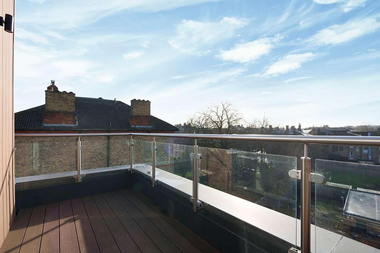 Charming & Modern Flat With Balcony Apartamento *