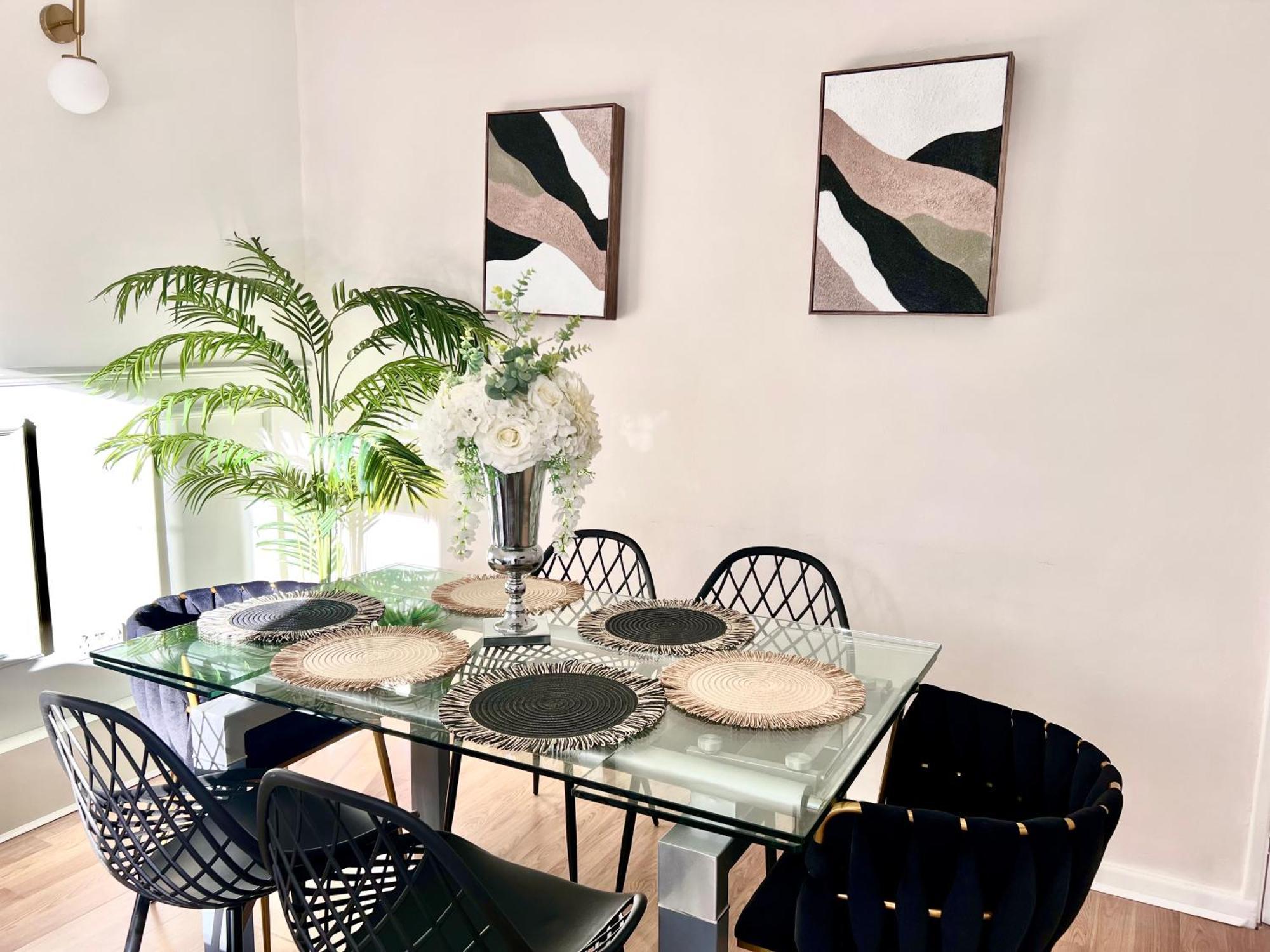 Central City 3 Minutes To Tower Of London Trendy Shoreditch Recently Refurbished 3 Bedrooms Sleeps 8 * London