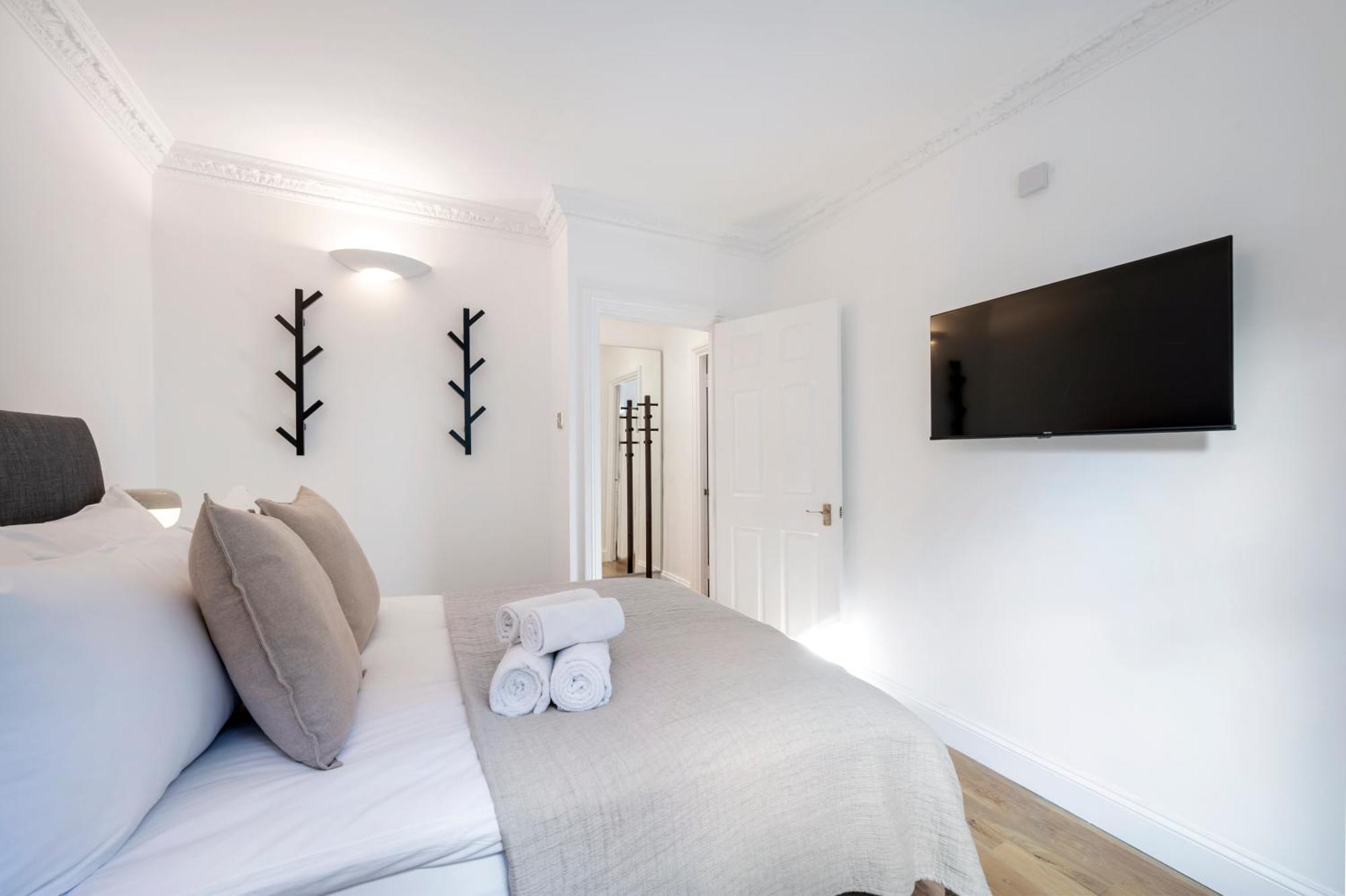 Apartment 2 Bedr, 3 Beds, 1 Bath Thames, Trafalgar Sq *