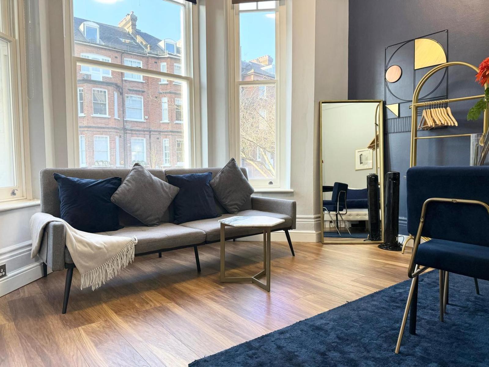 Stylish For 3 Near Regent's Park N3 *