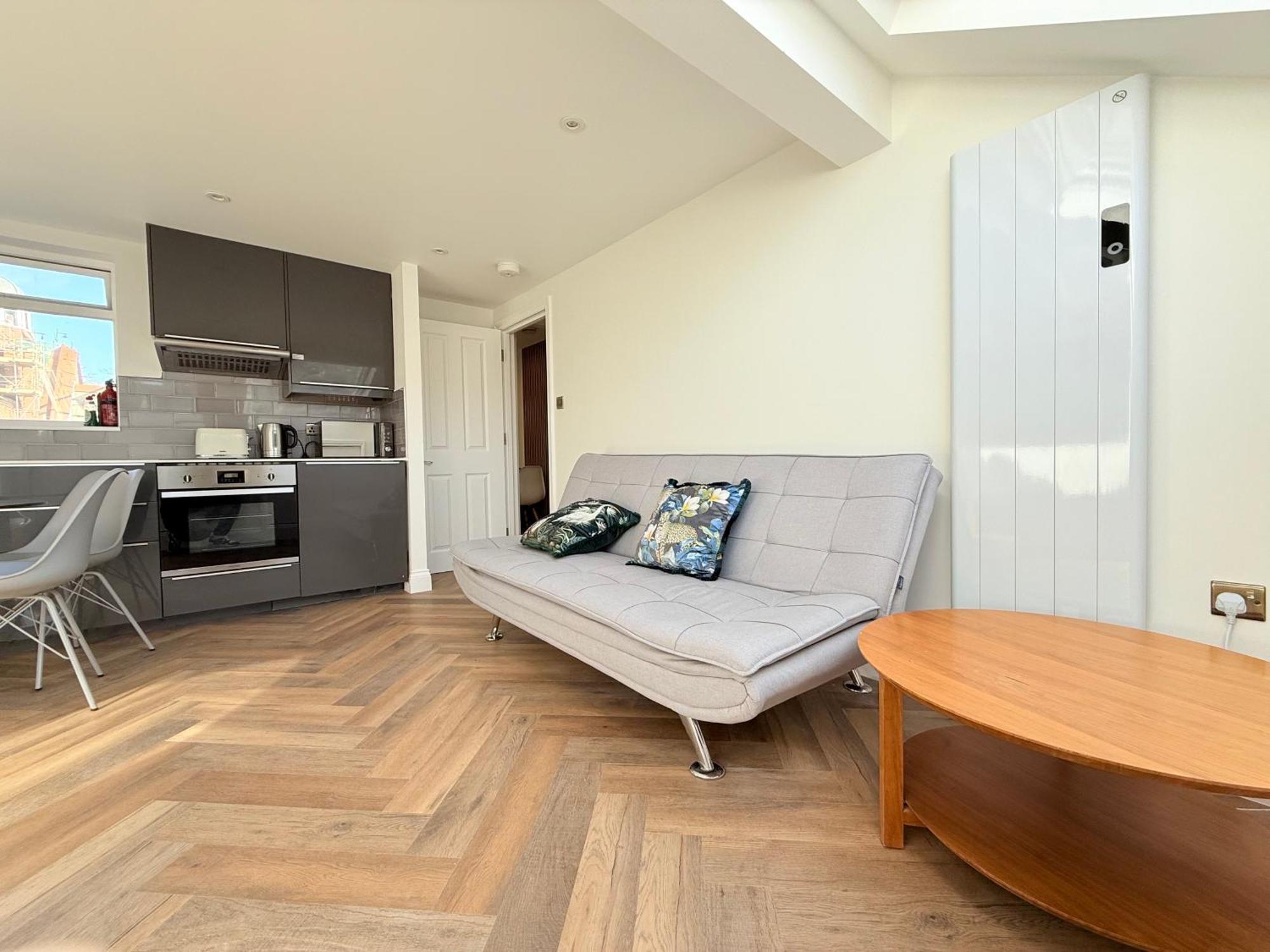 Central, Modern, Westfield, Close To Tube Station Appartement *