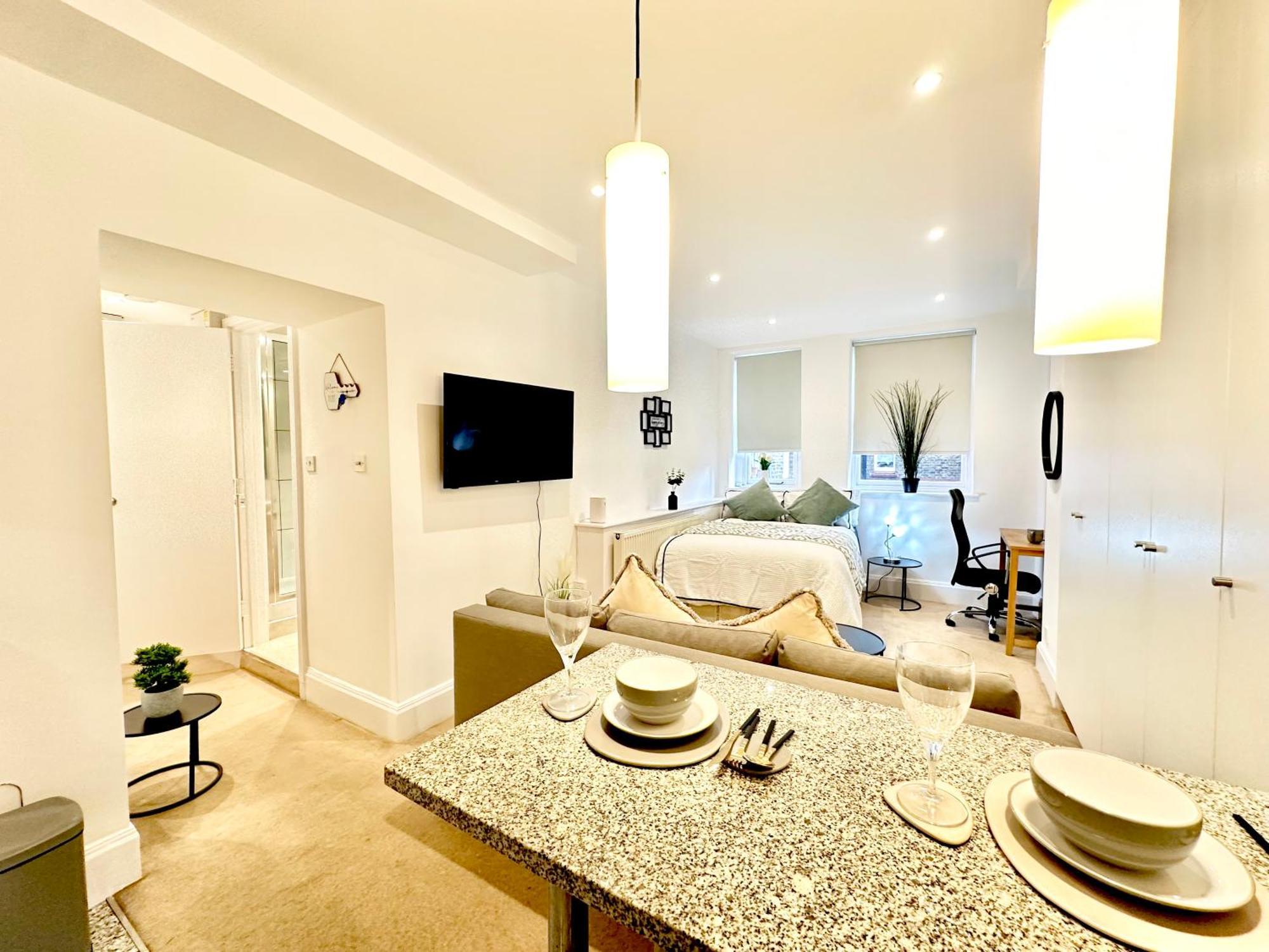 Lovely Baker Street Apartment