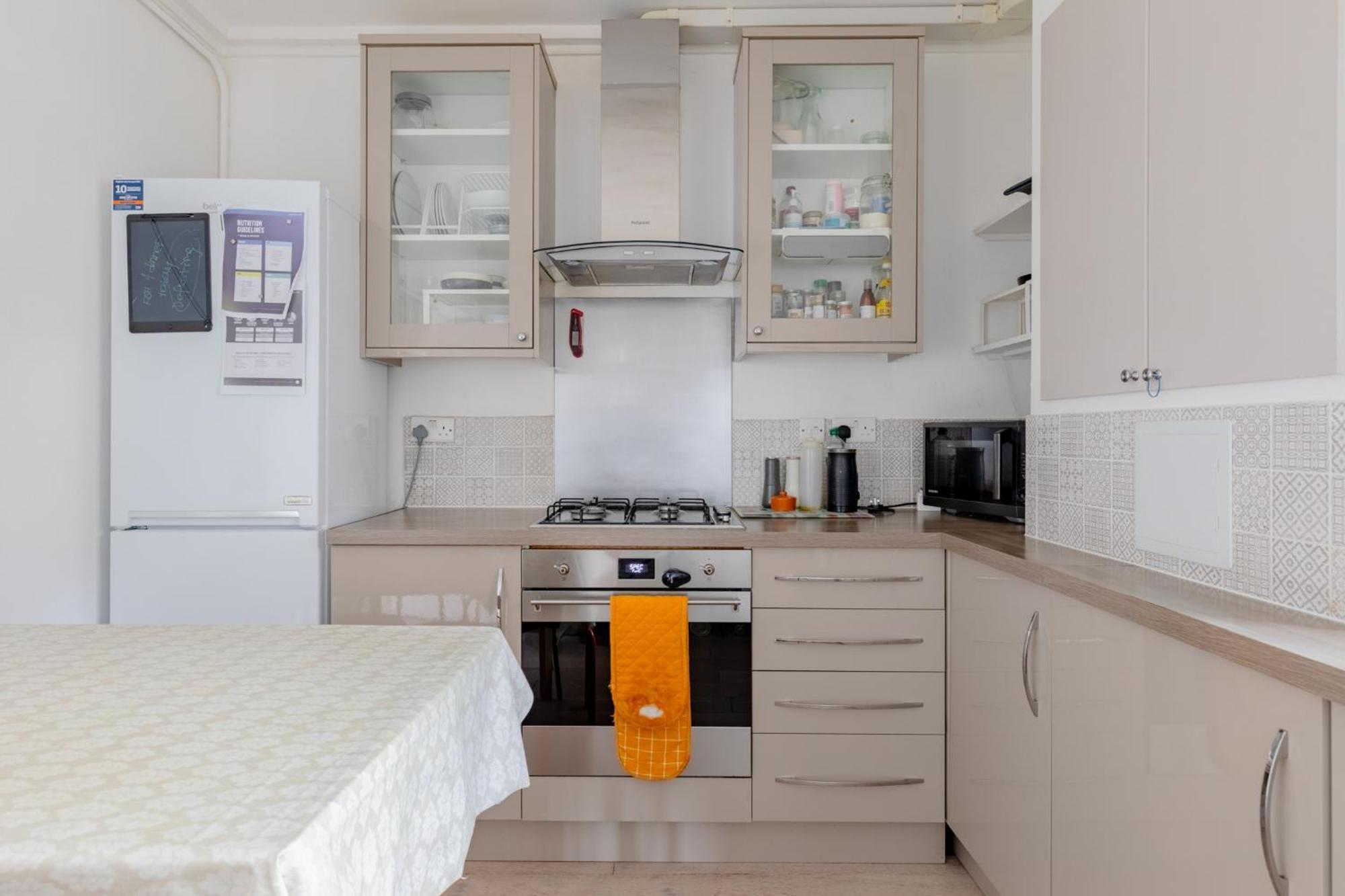 Apartamento Bright Well Located 2bd Flat South East Londres