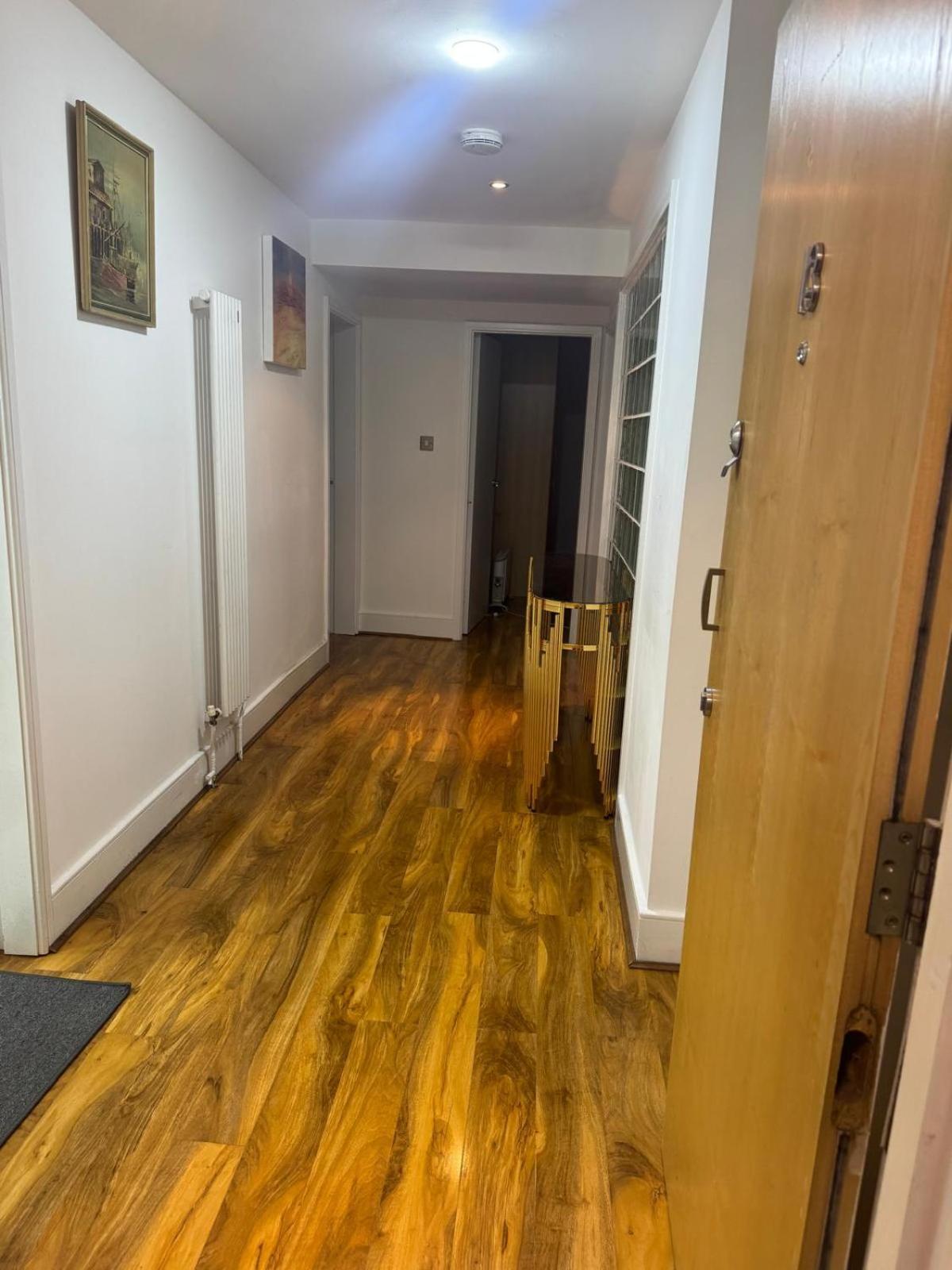Flat Around Earls Court Station Apartment *