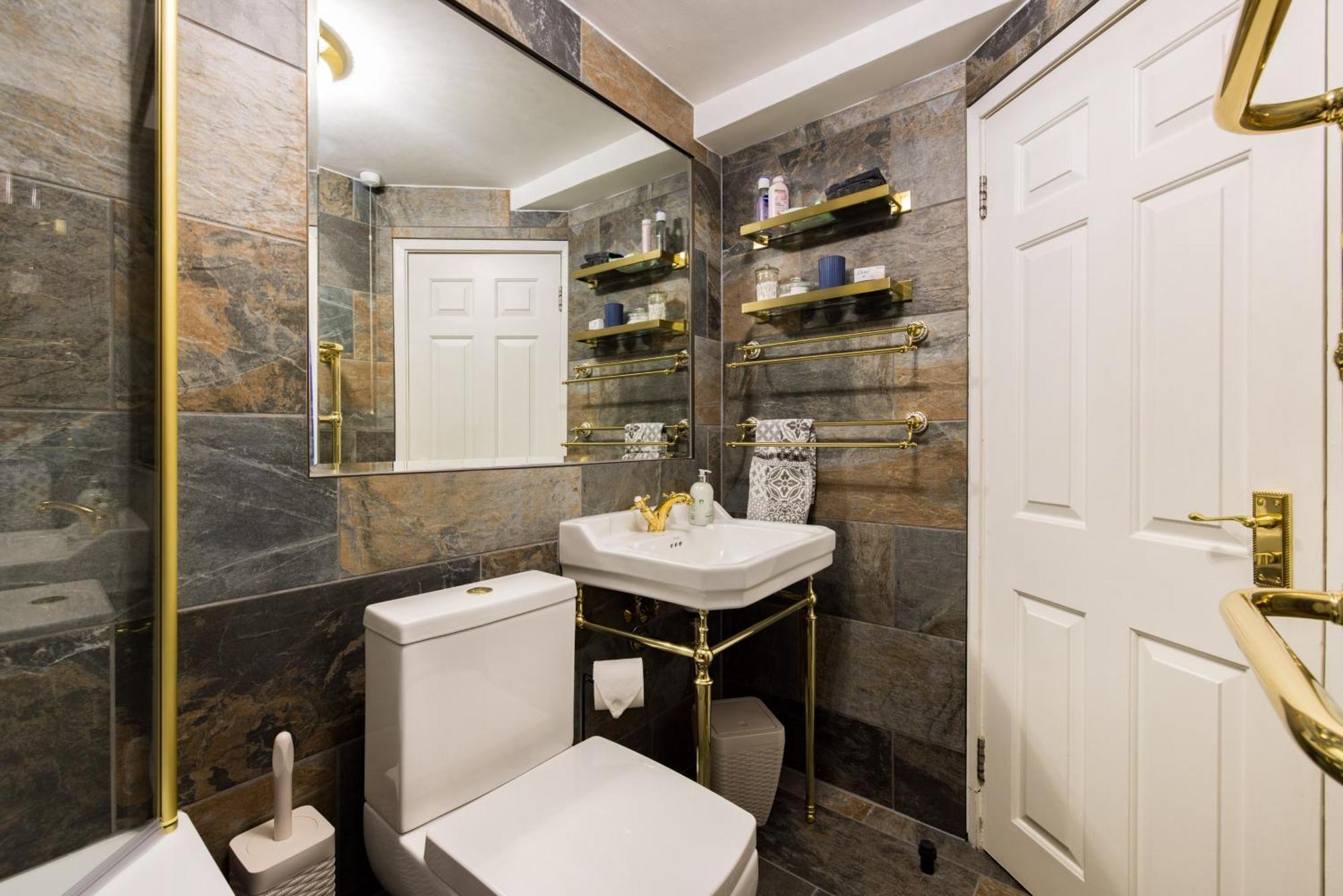 Apartment Mayfair 3-bed 5-guest Berkeley Square 1729 House London