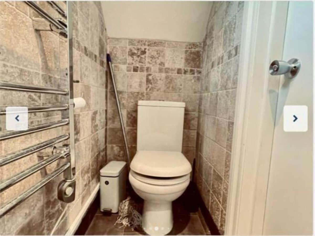 Modern 5-bed With Garden & Spectacular Views Vakantiehuis *