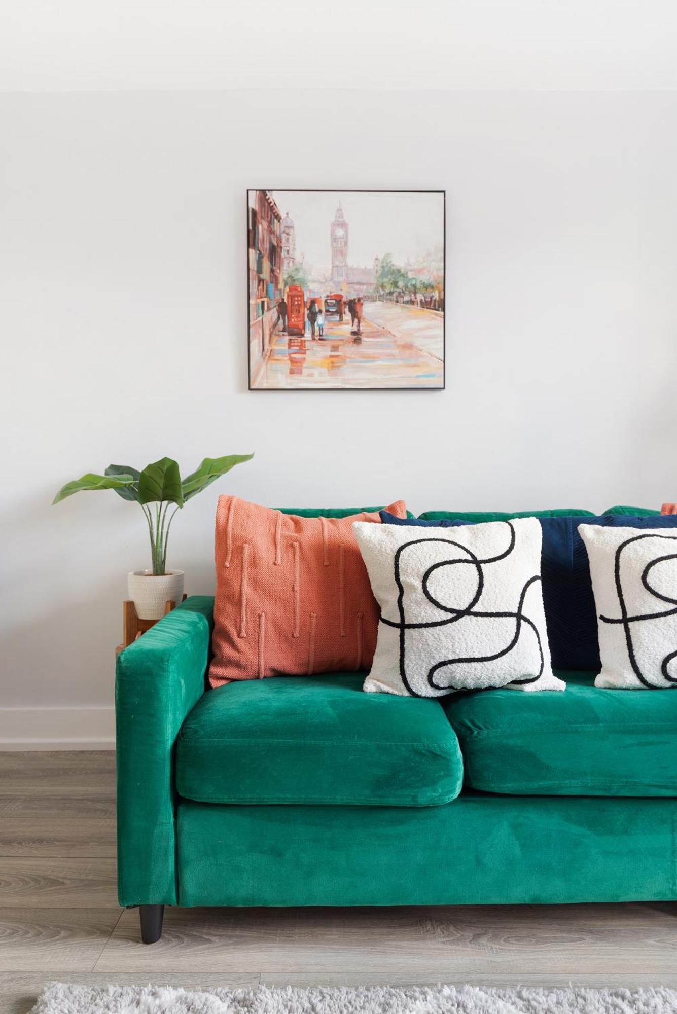 Apartment Mortimer Balcony London