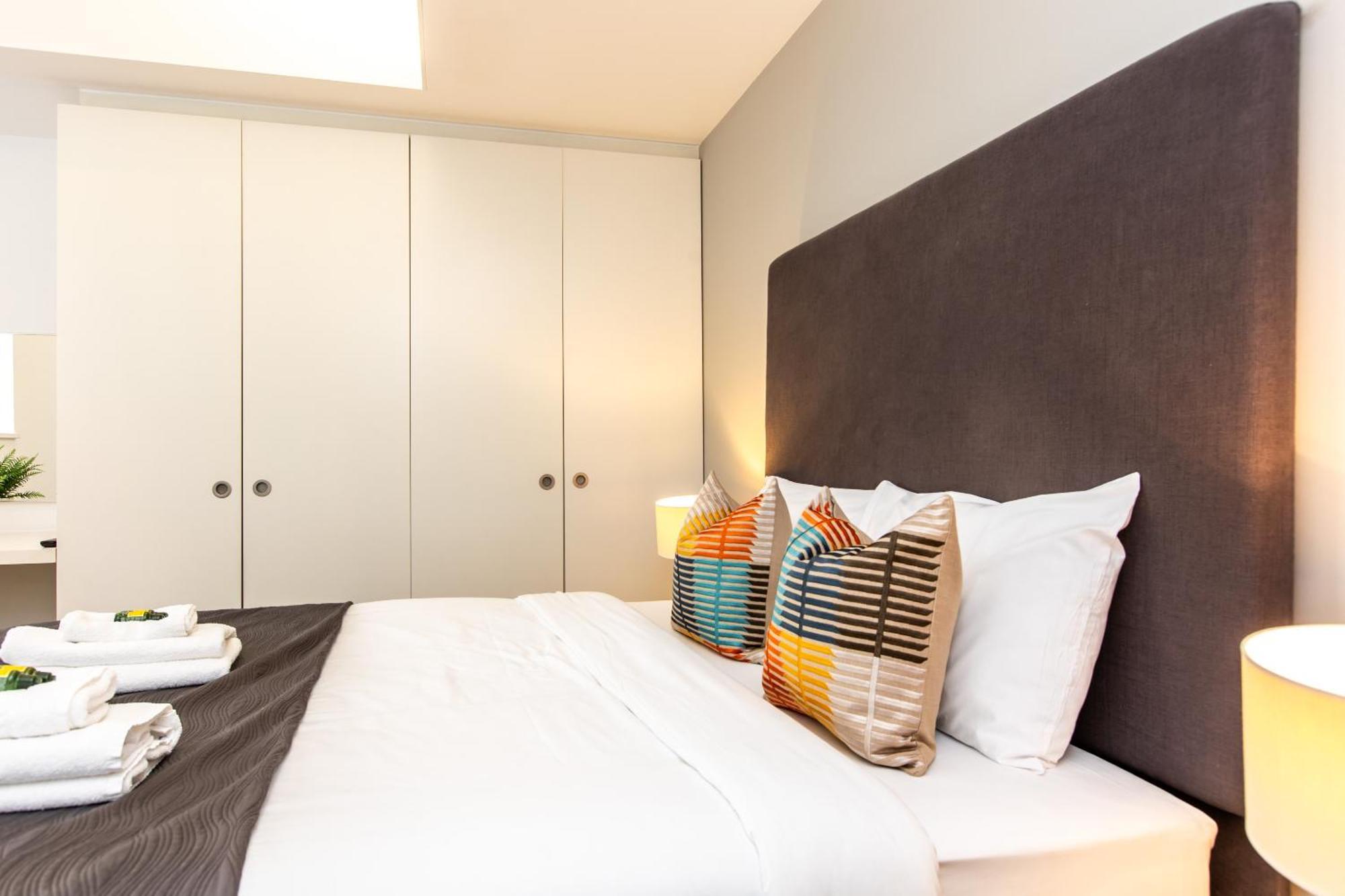 Apartamento Contemporary 1br Near Monument St!