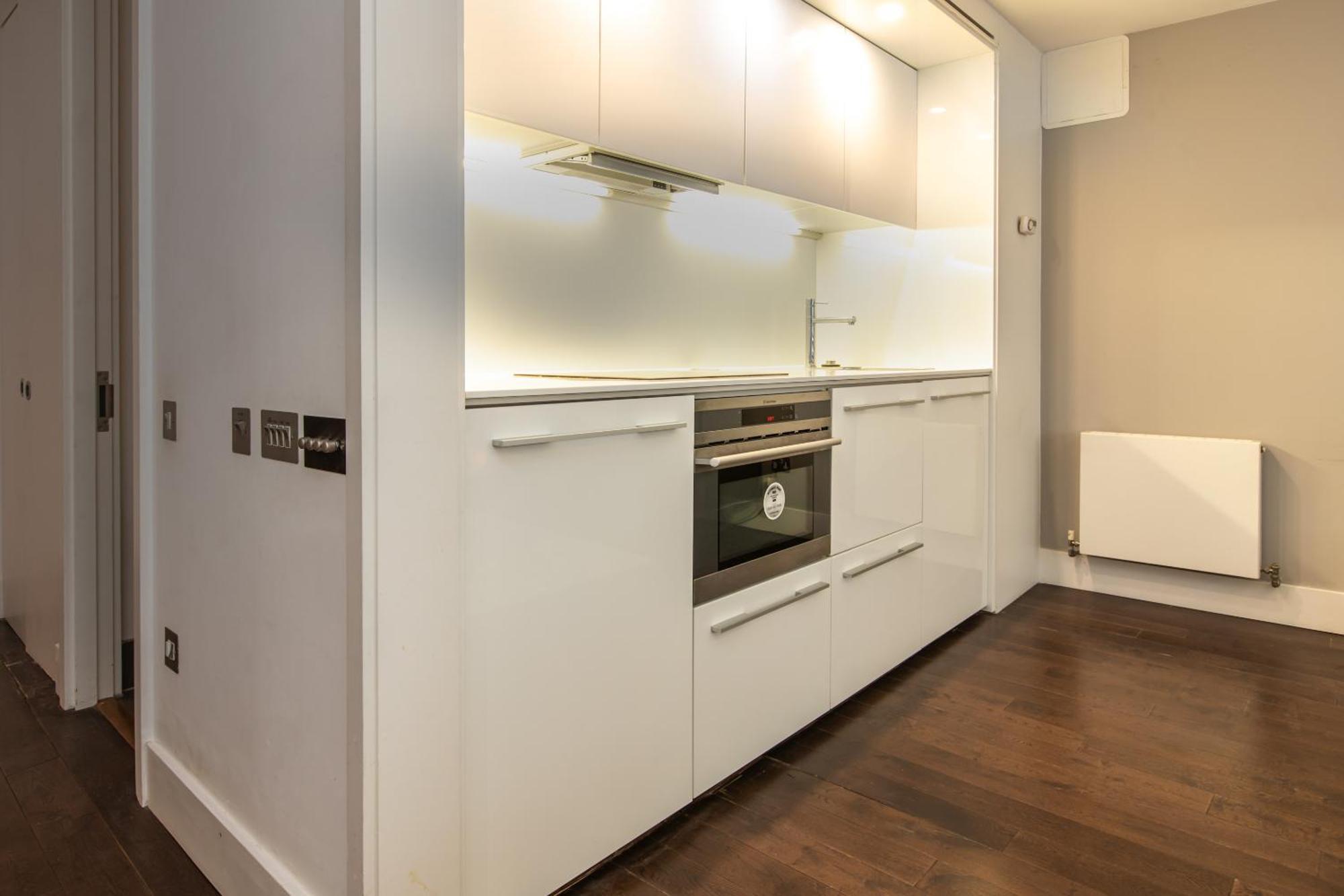 Contemporary 1br Near Monument St! Apartment
