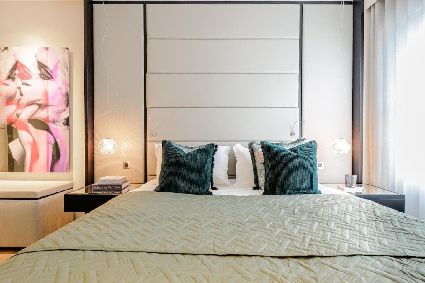 Holiday home Award Winning Interior Designed Luxurious Mews In Knightsbridge London