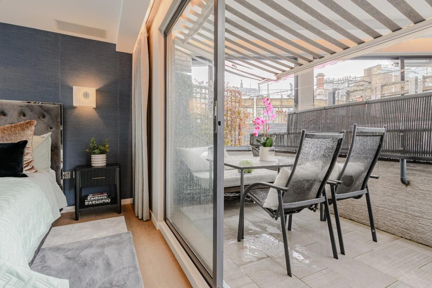 Holiday home Award Winning Interior Designed Luxurious Mews In Knightsbridge *