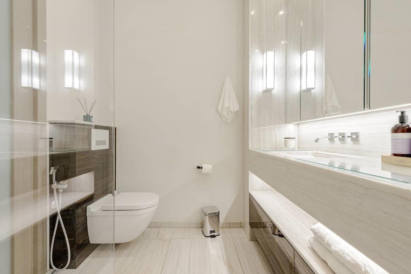 Holiday home Award Winning Interior Designed Luxurious Mews In Knightsbridge *