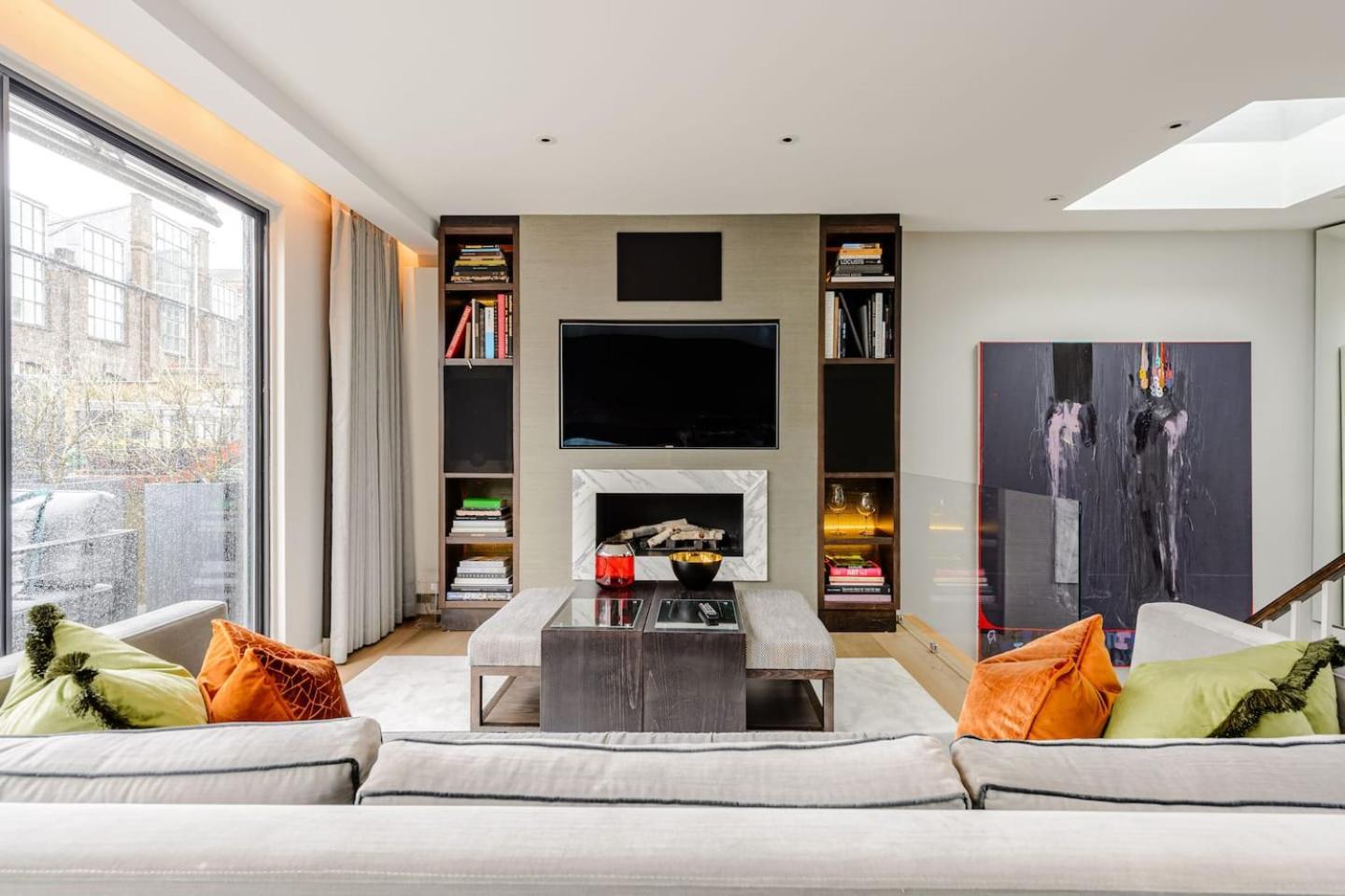 Holiday home Award Winning Interior Designed Luxurious Mews In Knightsbridge London