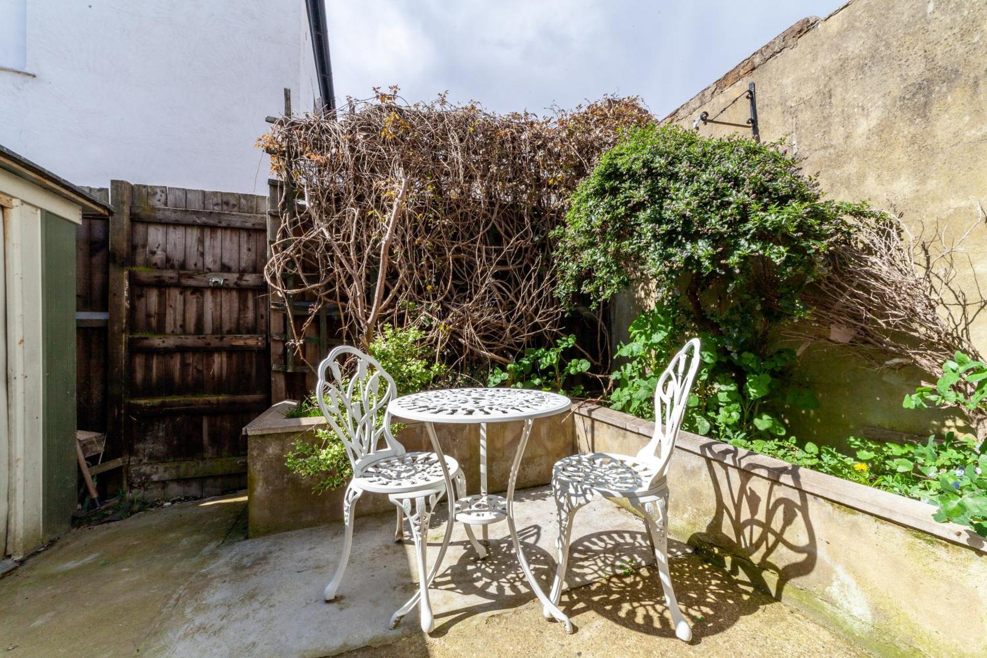 Peaceful 5br House With Garden & Terrace, Se * Londen