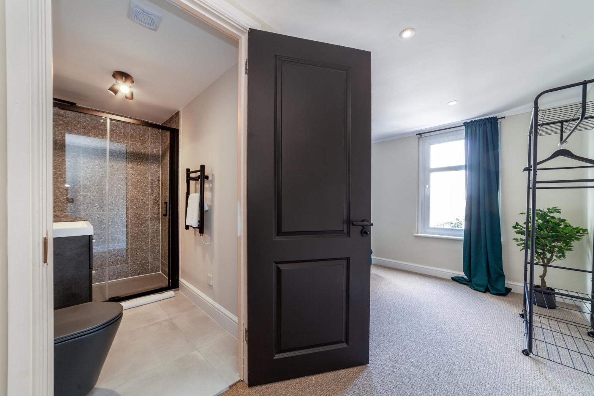 Peaceful 5br House With Garden & Terrace, Se London