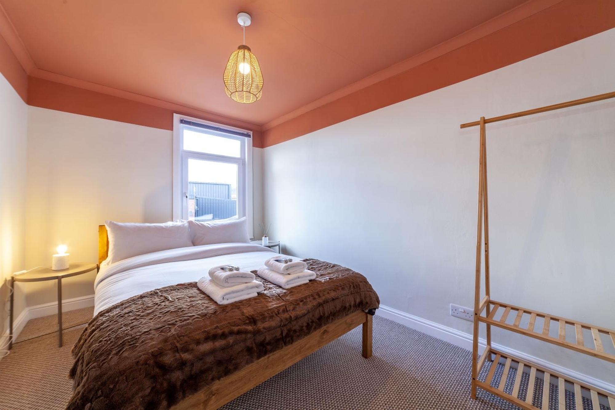 Peaceful 5br House With Garden & Terrace, Se Appartement *