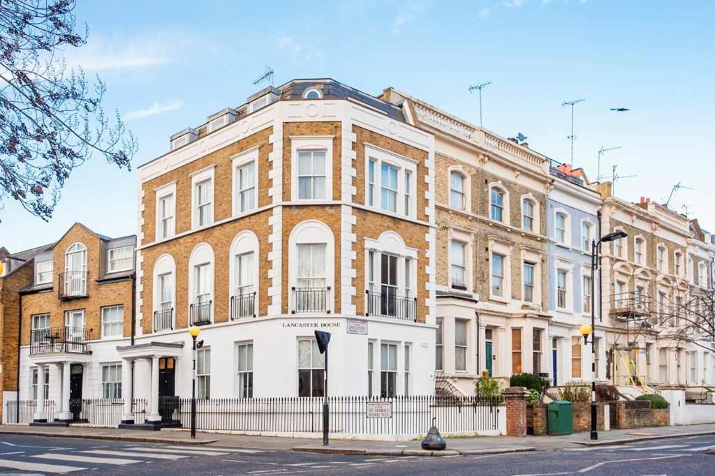 The Urban Minimalist- Notting Hill 2 Bed Apartment London