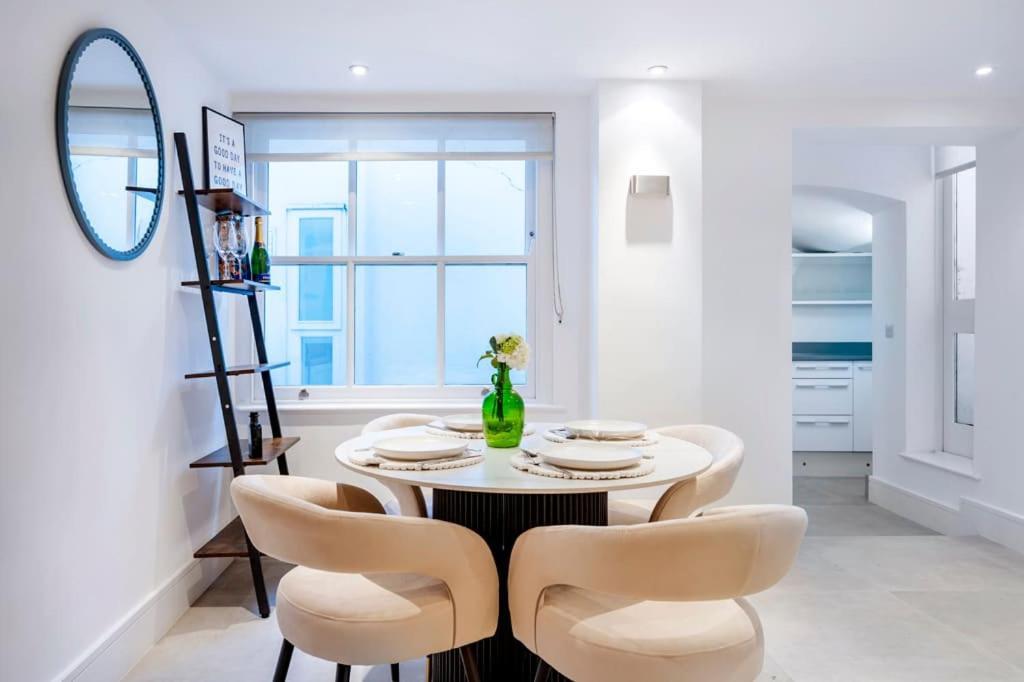 Apartment The Urban Minimalist- Notting Hill 2 Bed London