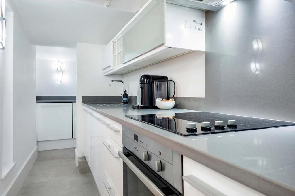Apartment The Urban Minimalist- Notting Hill 2 Bed London