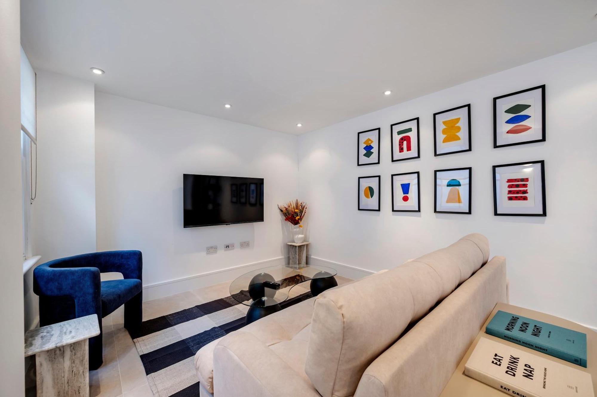 The Urban Minimalist- Notting Hill 2 Bed Apartment London