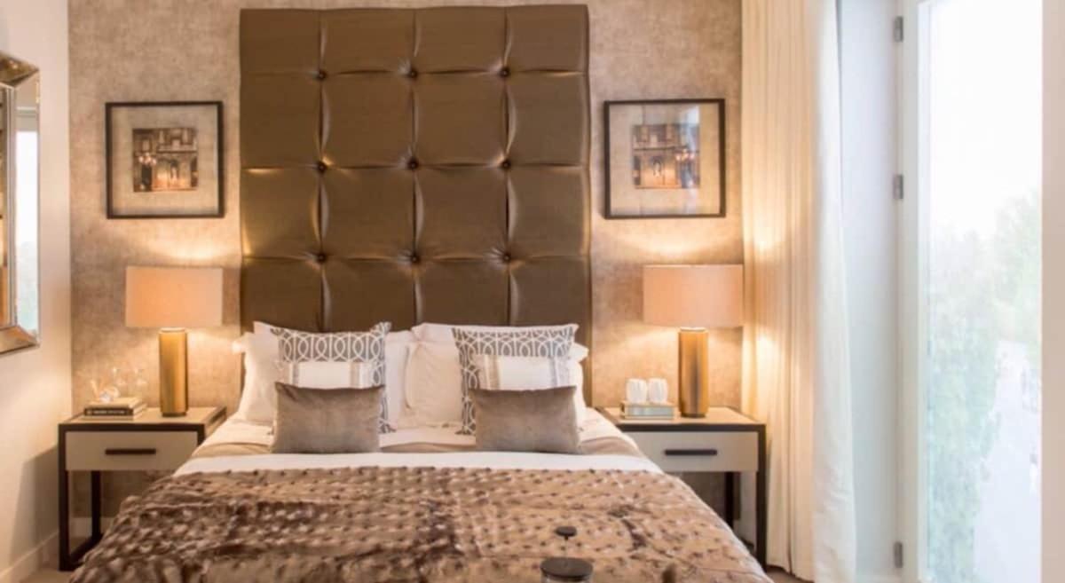 Luxury Boutique Designer Apartment- Tube Access- Zone 1 * London