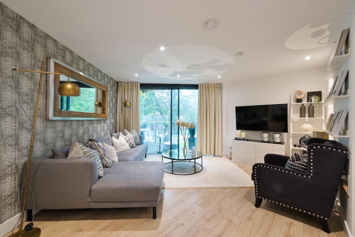 Apartment Luxury Boutique Designer Apartment- Tube Access- Zone 1