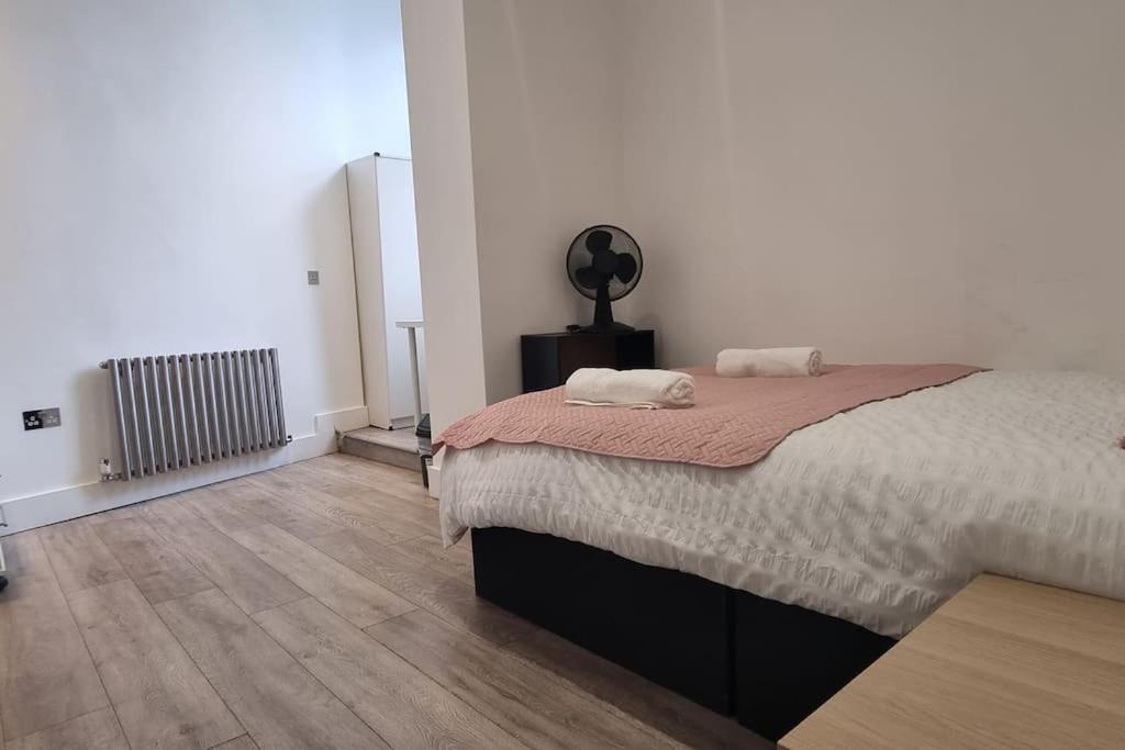 Apartment Bridgeman Road In King's Cross London