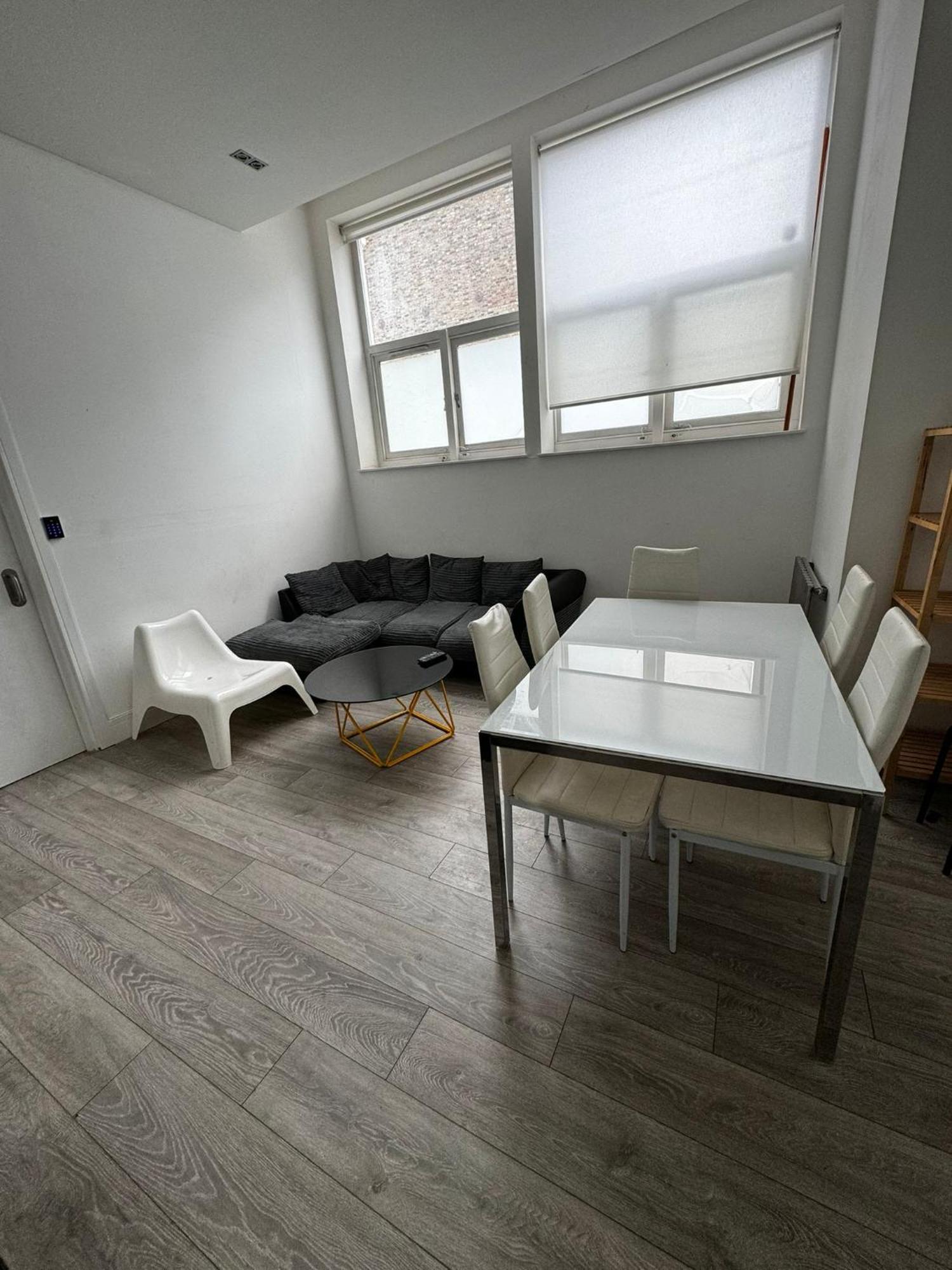 Apartment Bridgeman Road In King's Cross *