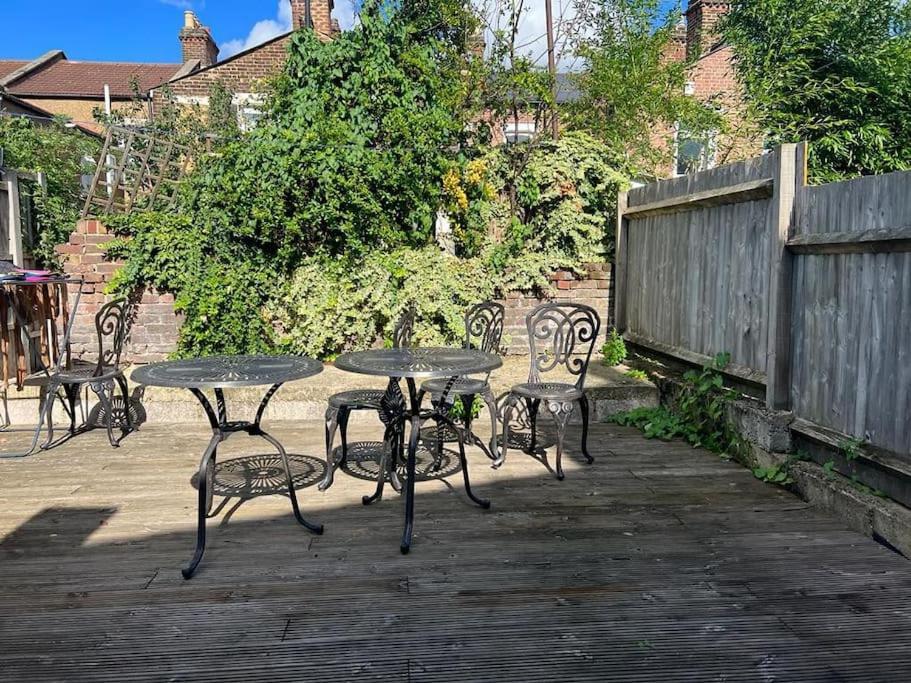 The Earl - Close To Apartment London